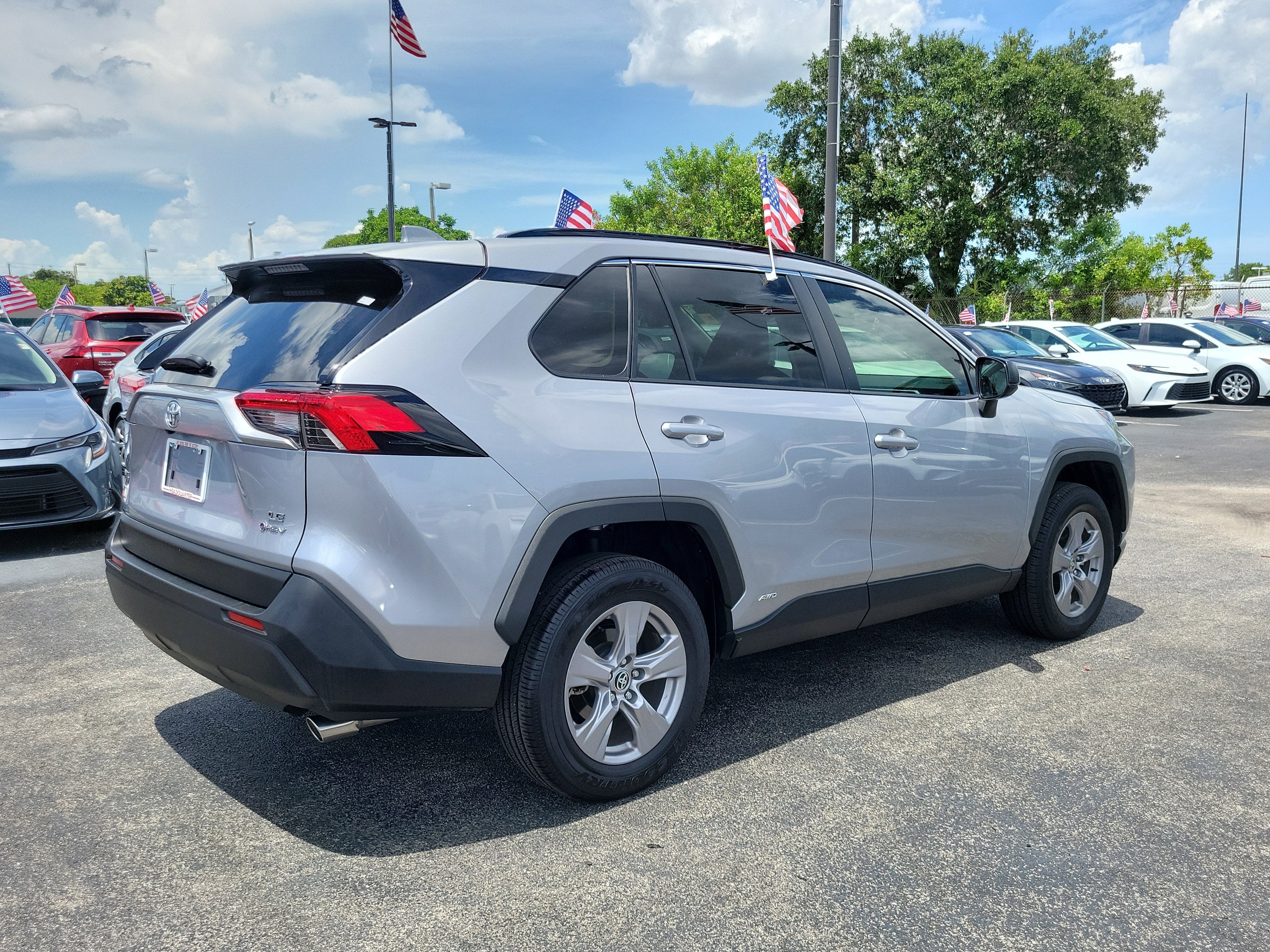 2025 Toyota RAV4 Hybrid LE
