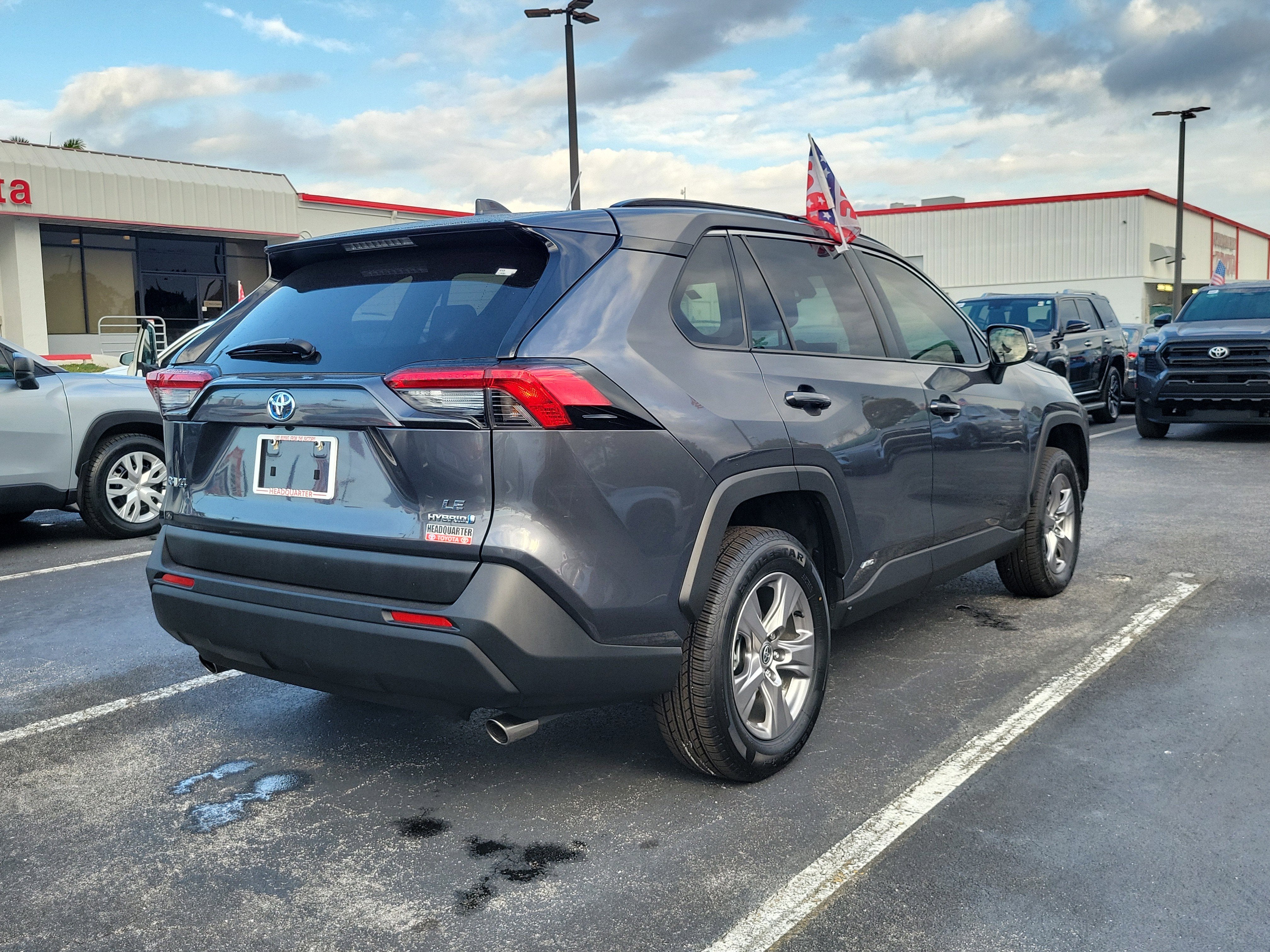 2024 Toyota RAV4 Hybrid LE