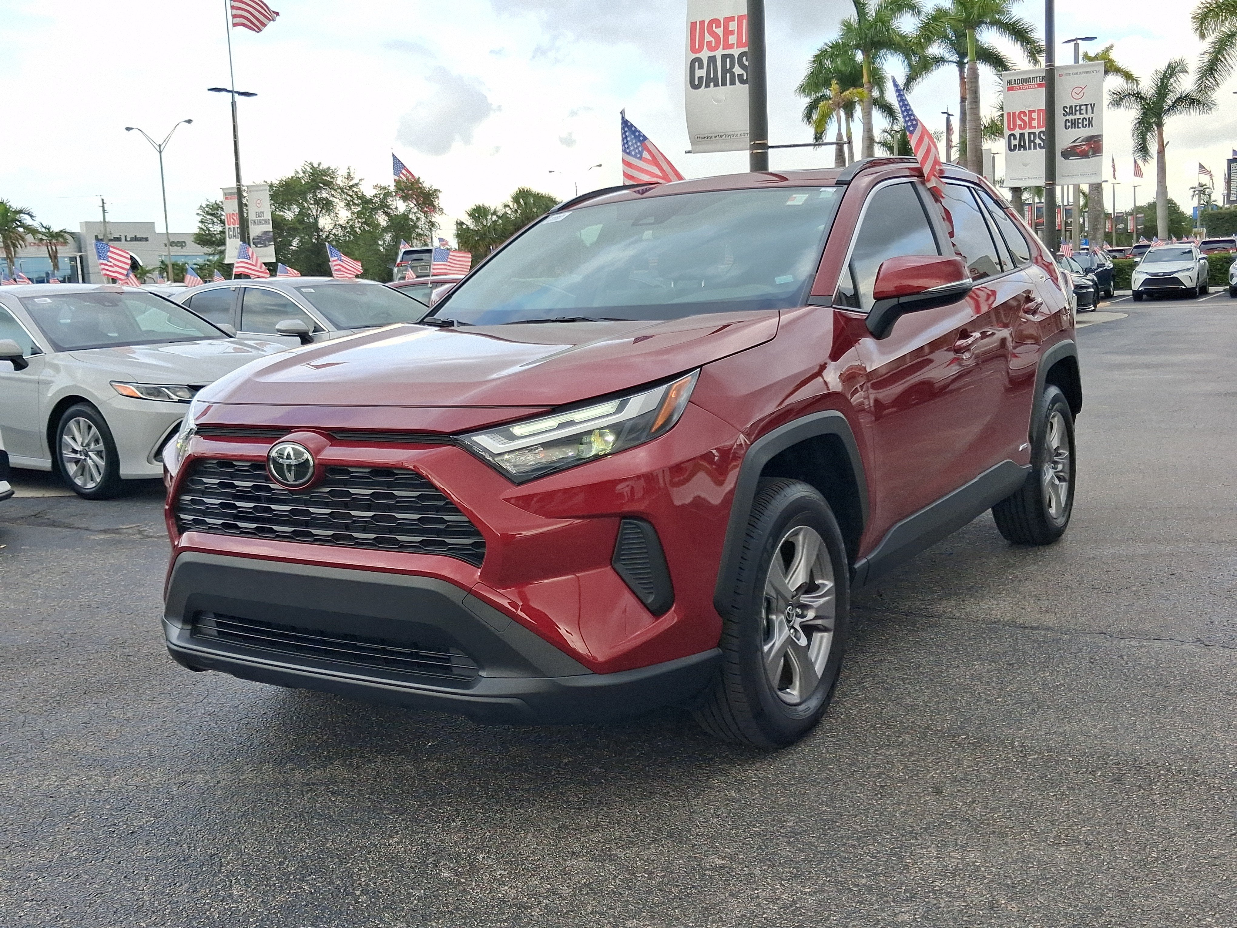 2025 Toyota RAV4 Hybrid XLE