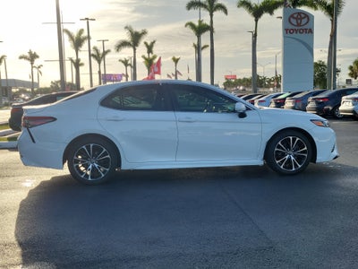 2018 Toyota Camry SE