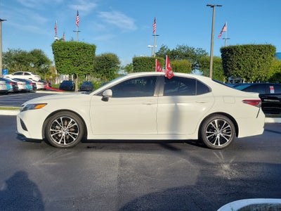 2018 Toyota Camry SE