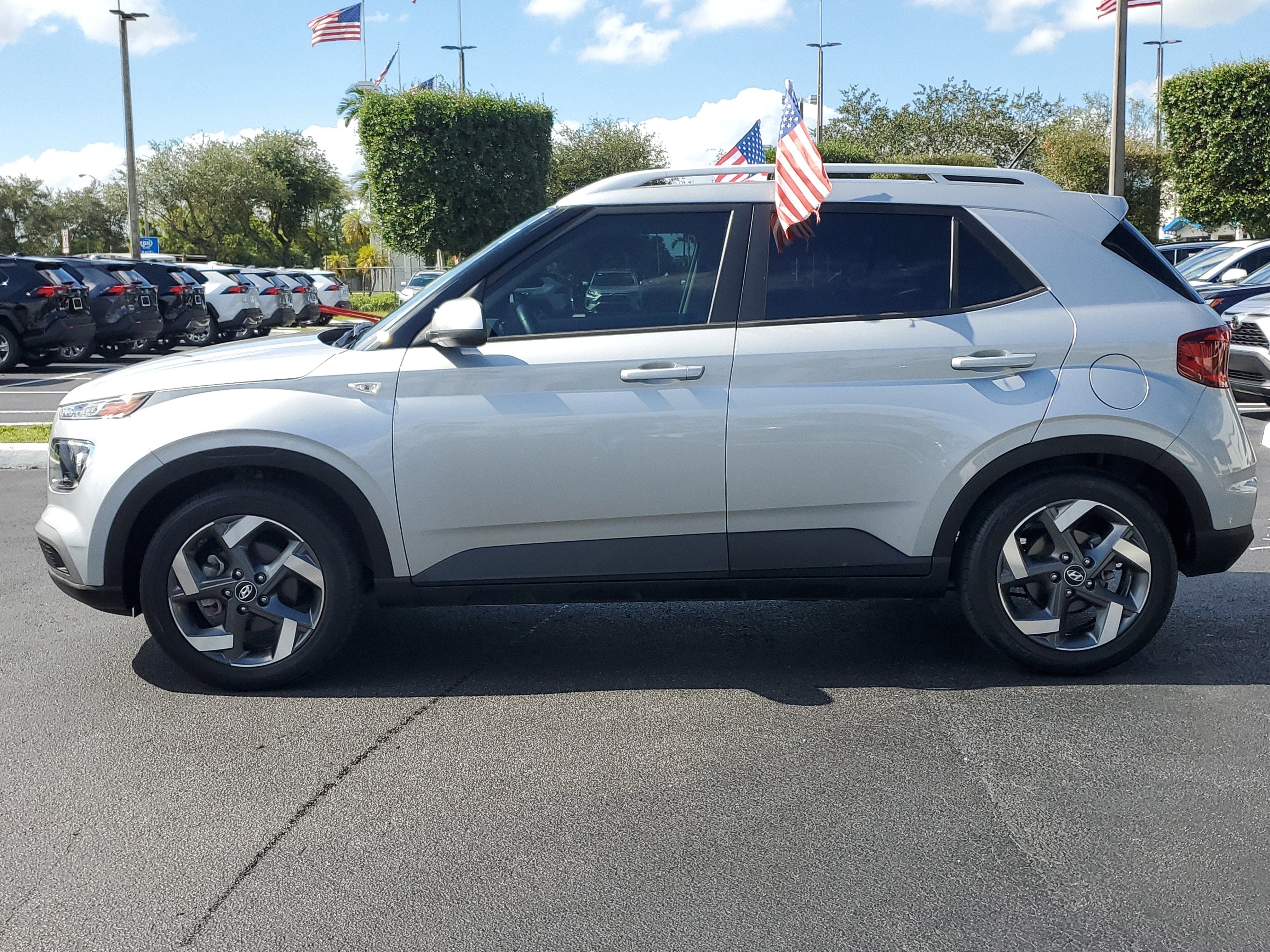 2023 Hyundai Venue SEL