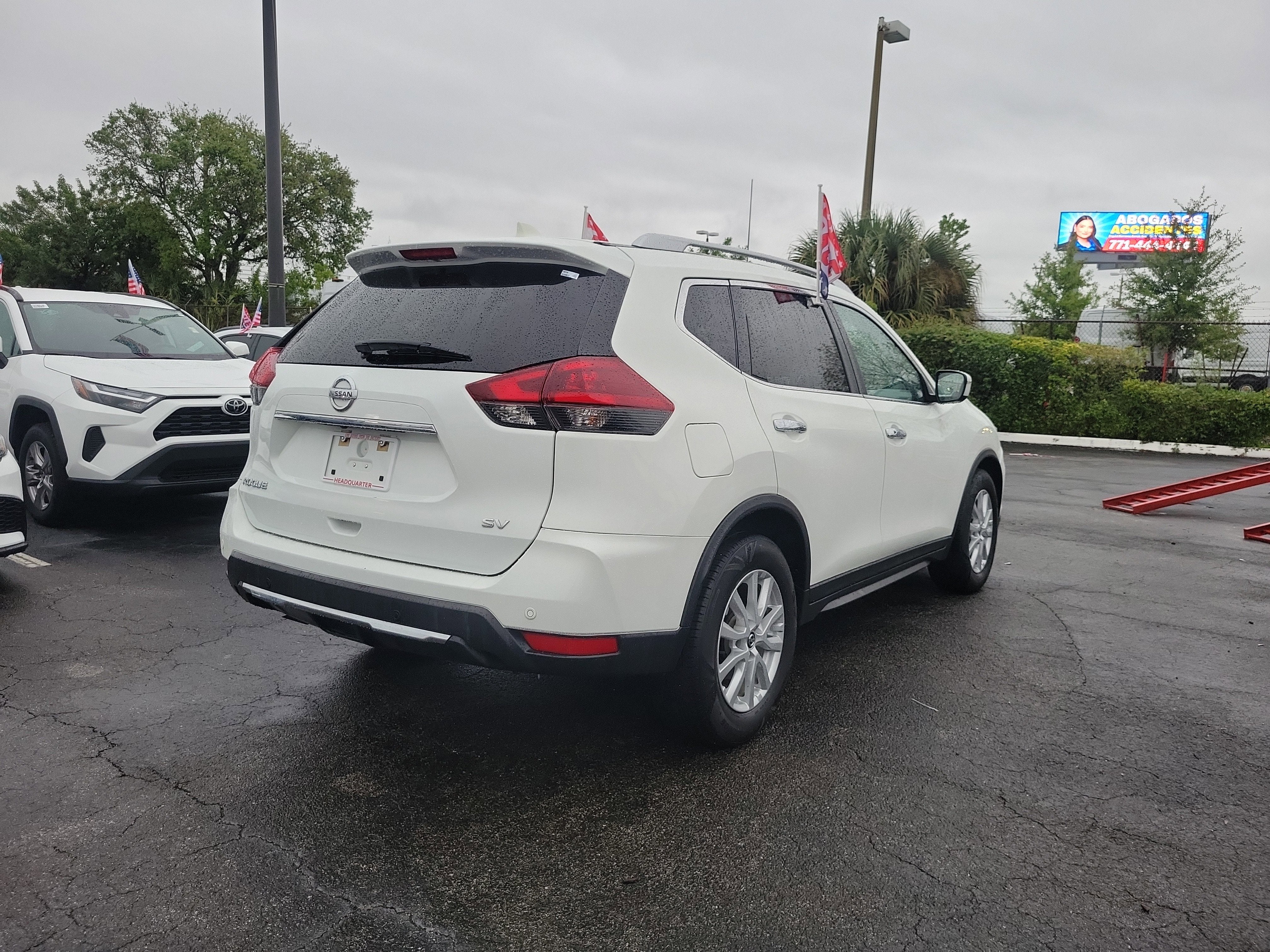 2020 Nissan Rogue SV