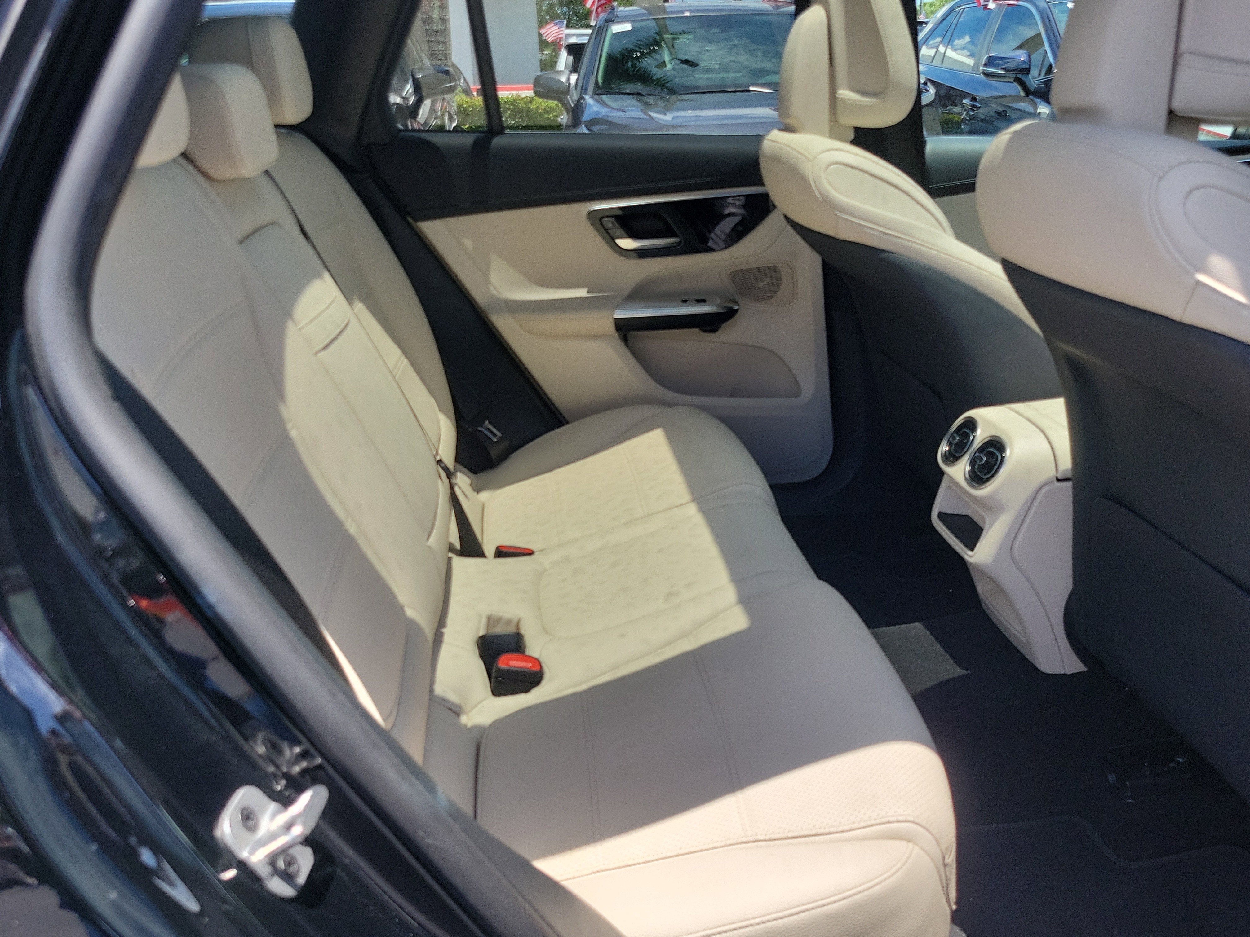 2024 Mercedes-Benz GLC GLC 300