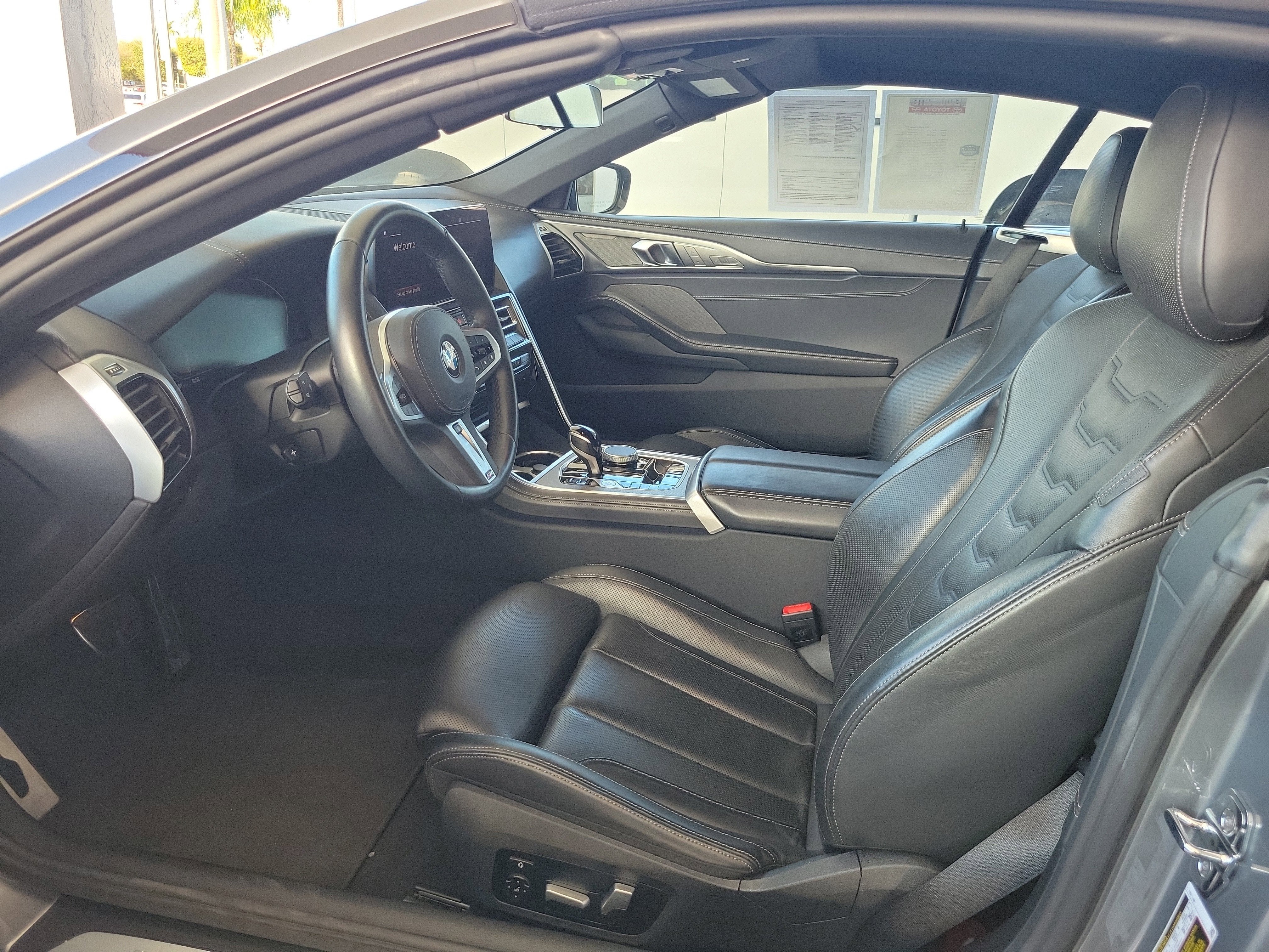 2025 BMW 8 Series 840i