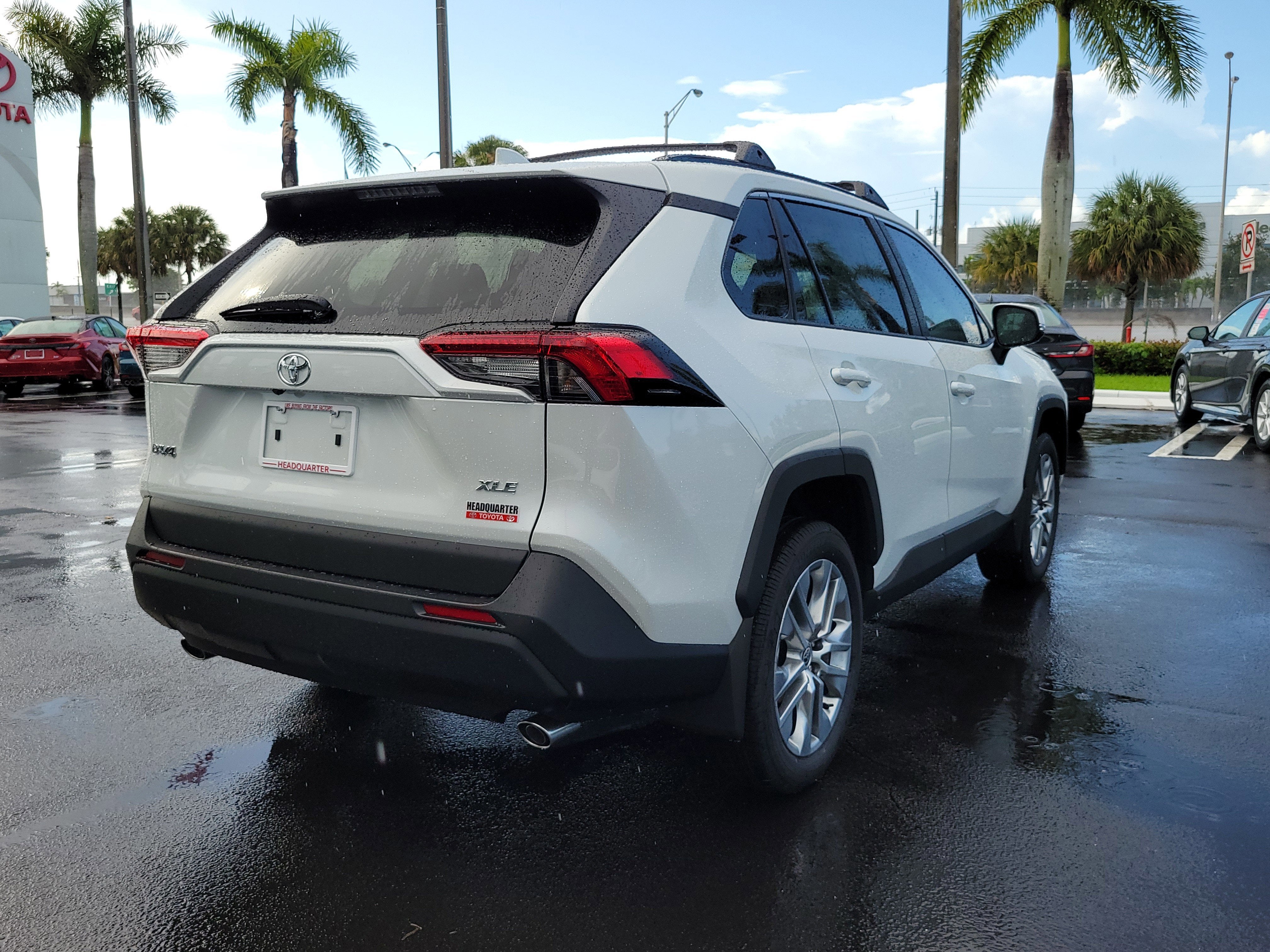 2025 Toyota RAV4 XLE Premium