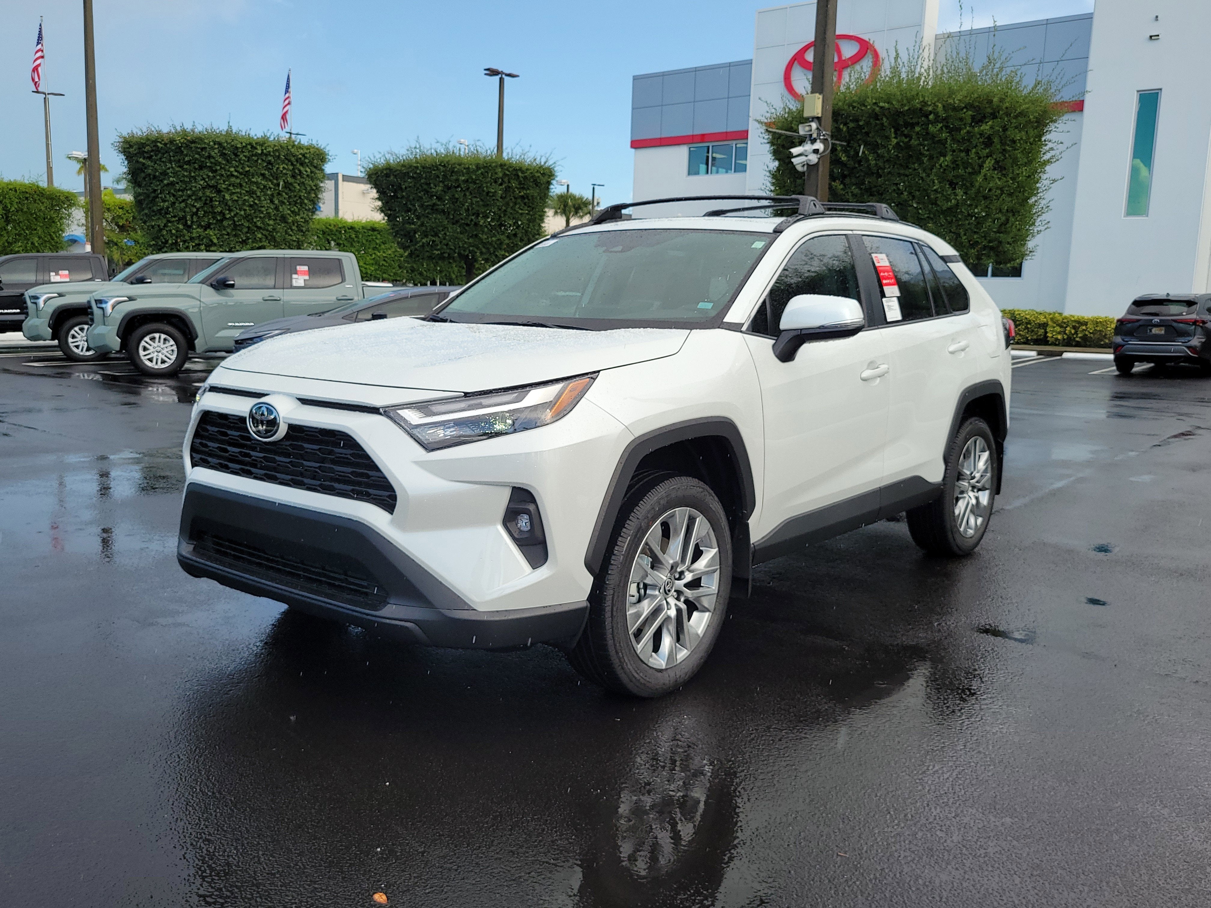 2025 Toyota RAV4 XLE Premium