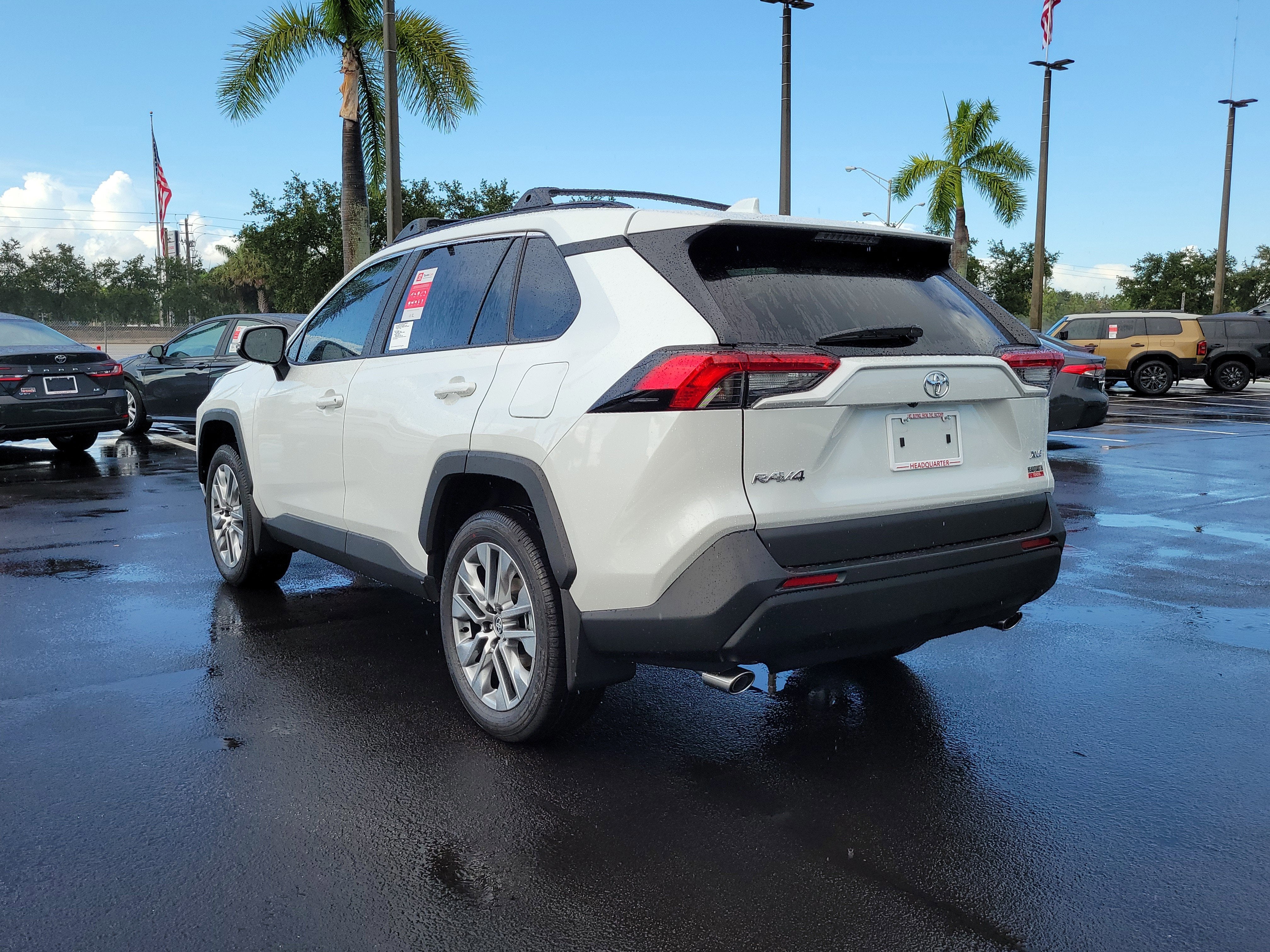 2025 Toyota RAV4 XLE Premium