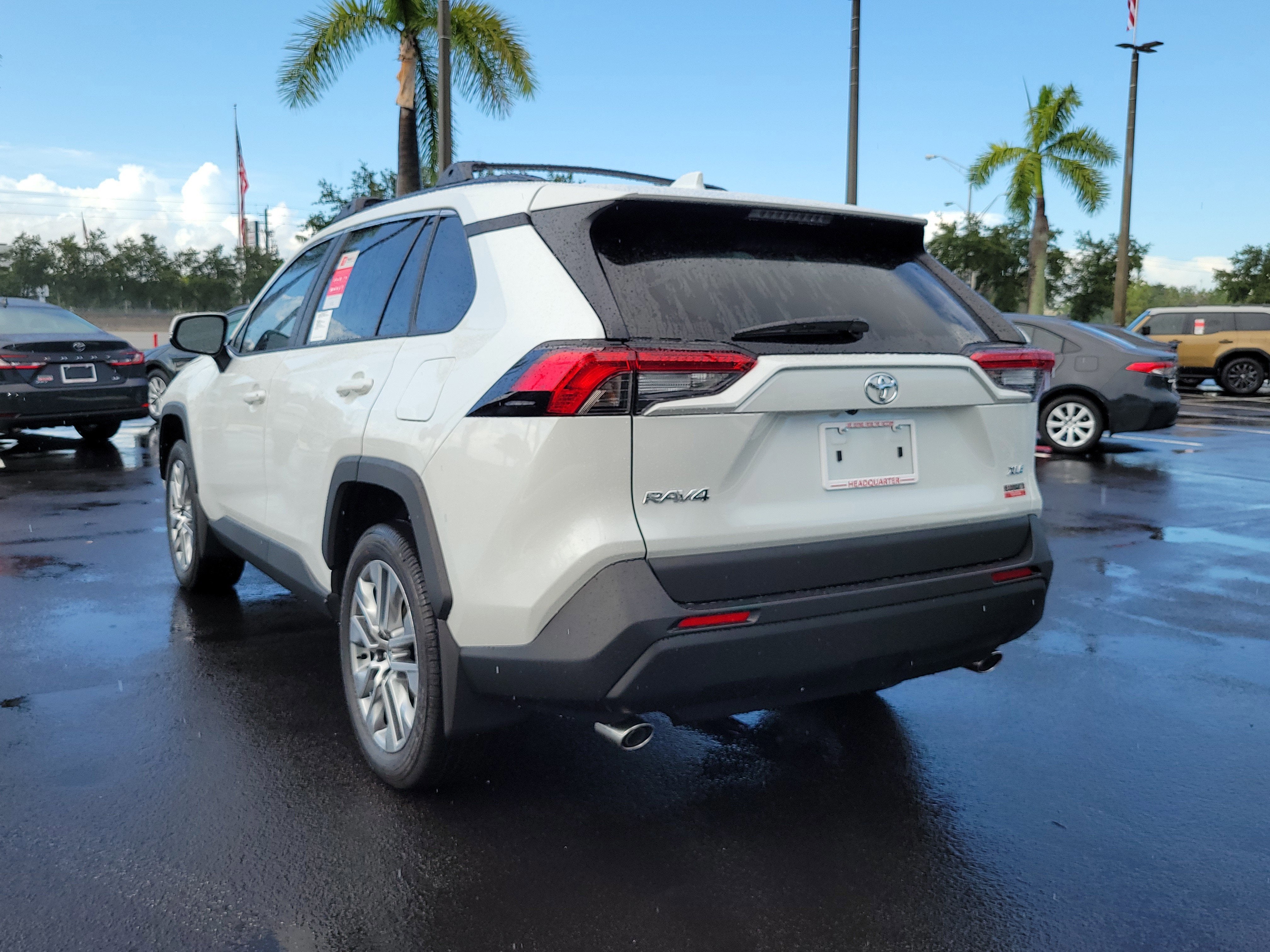 2025 Toyota RAV4 XLE Premium