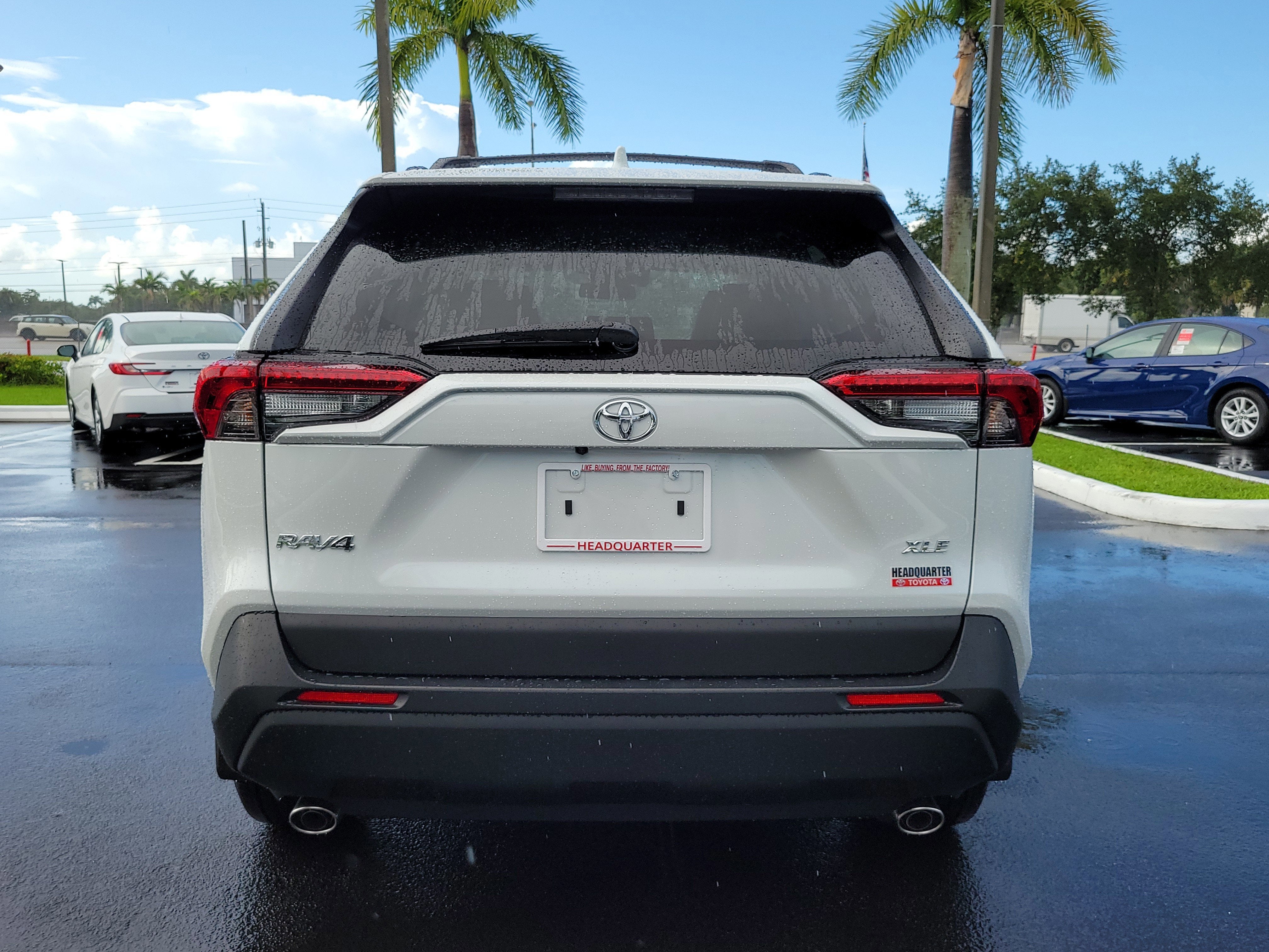 2025 Toyota RAV4 XLE Premium