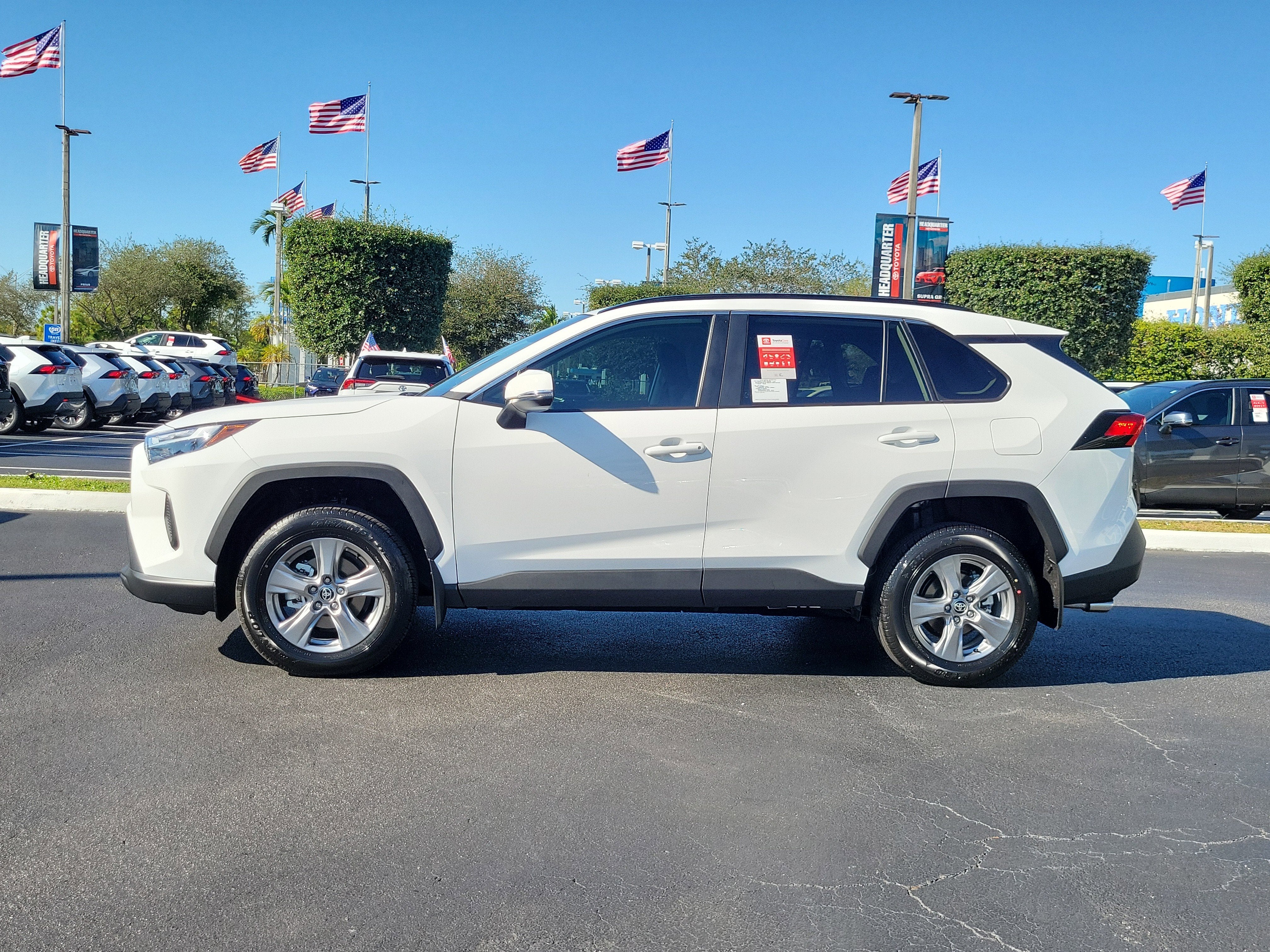 2025 Toyota RAV4 XLE