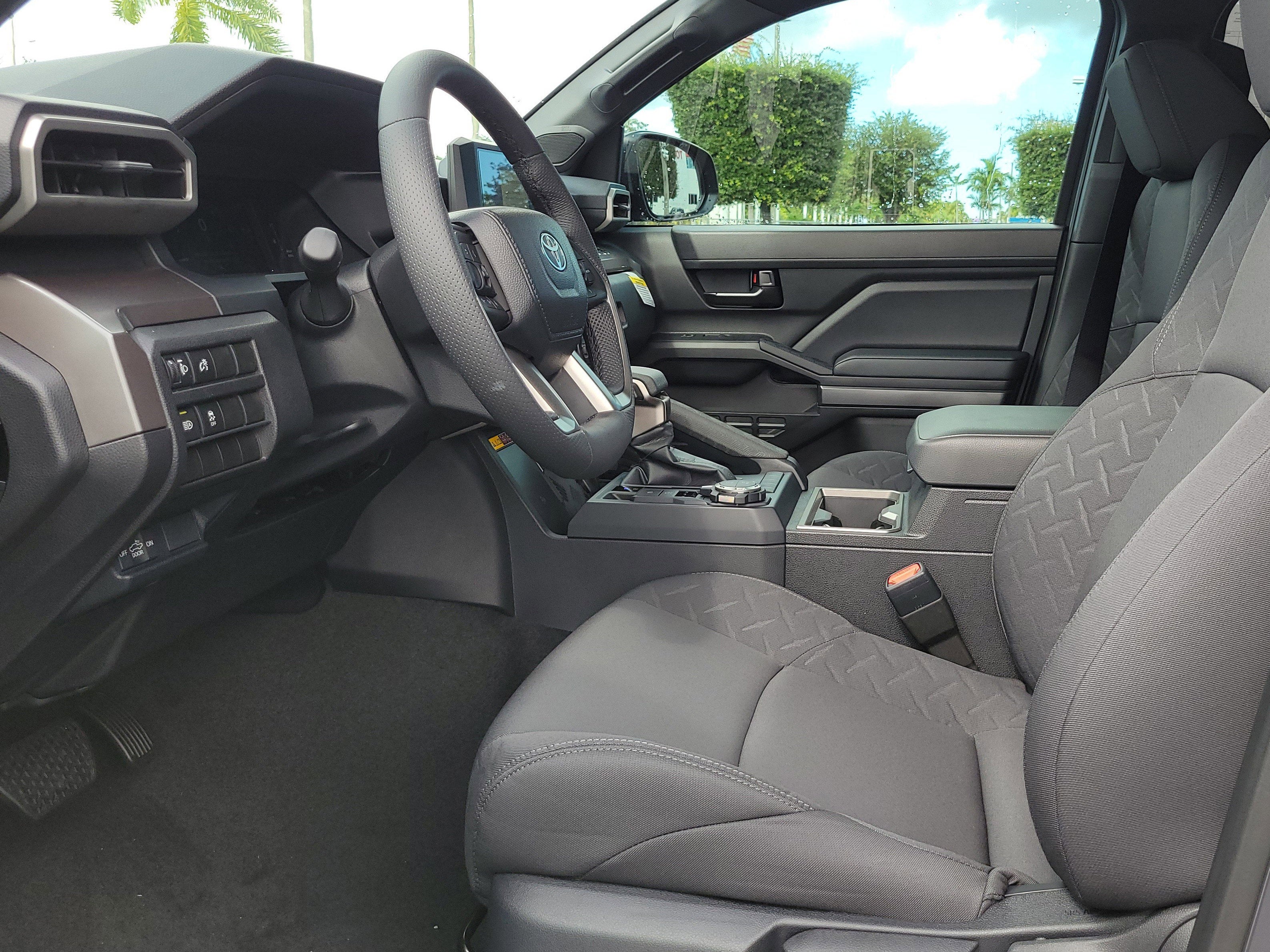 2025 Toyota Tacoma SR5