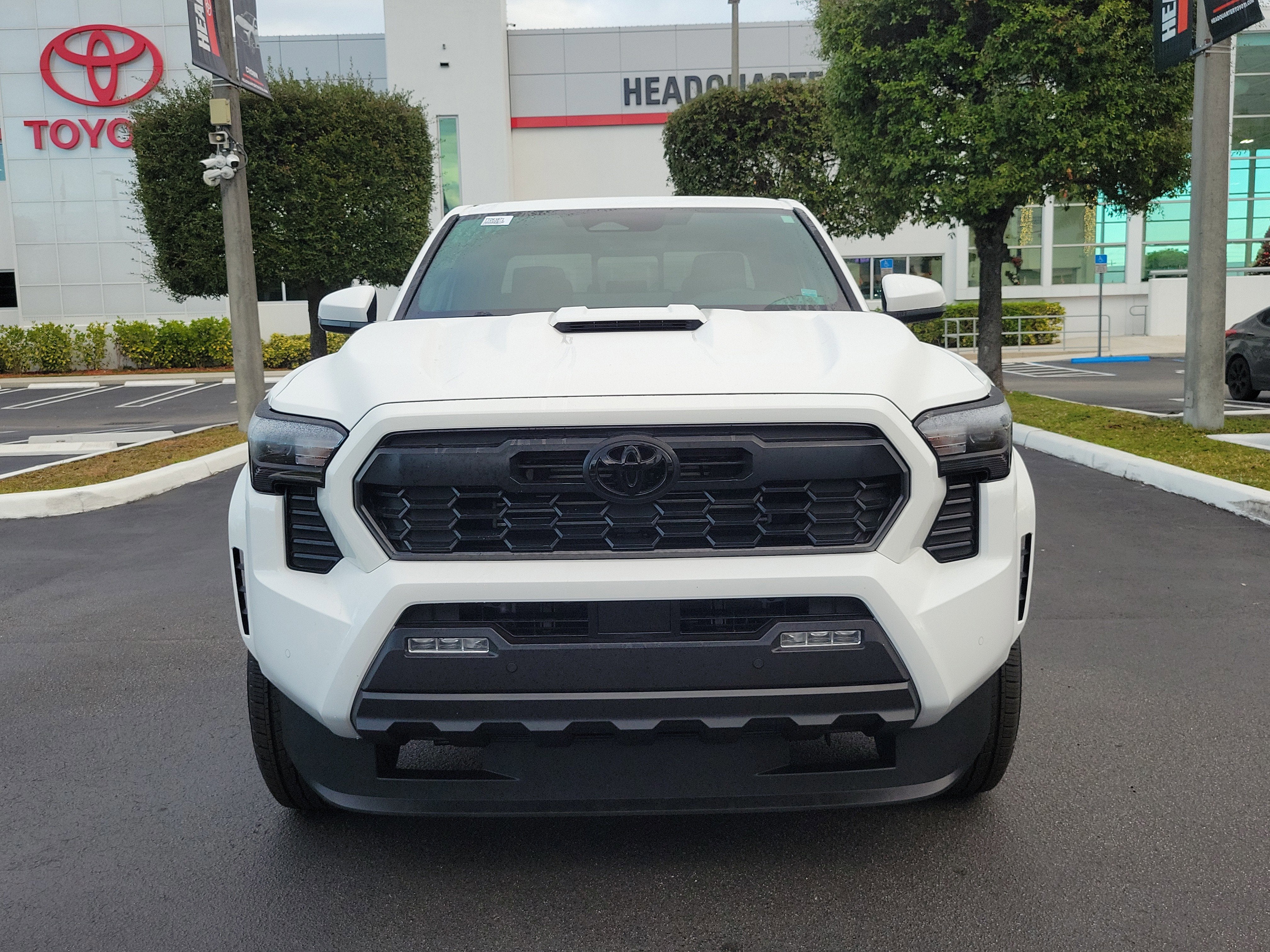 2026 Toyota Tacoma i-FORCE MAX TRD Sport i-FORCE MAX