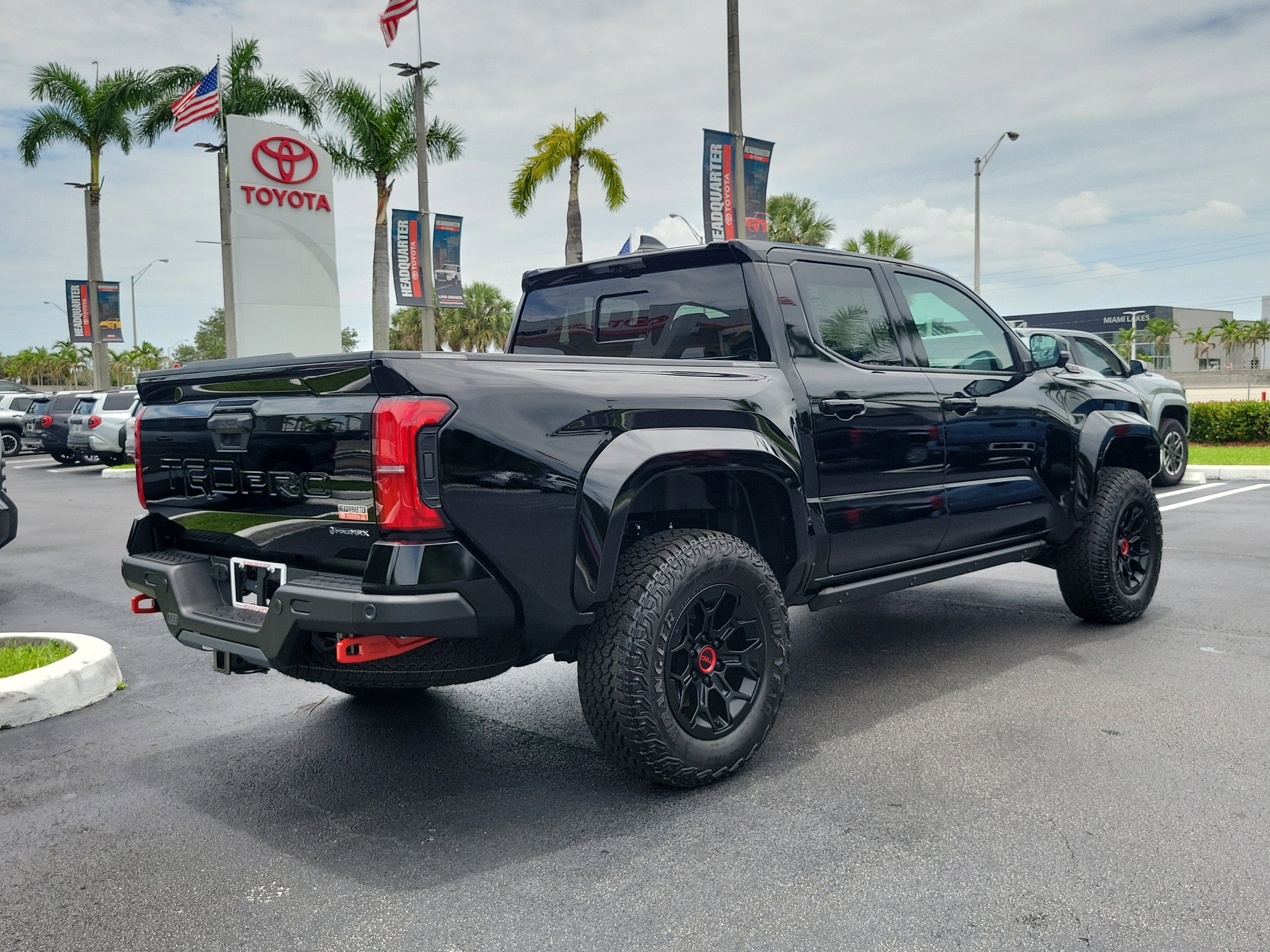 2026 Toyota Tacoma i-FORCE MAX TRD Pro
