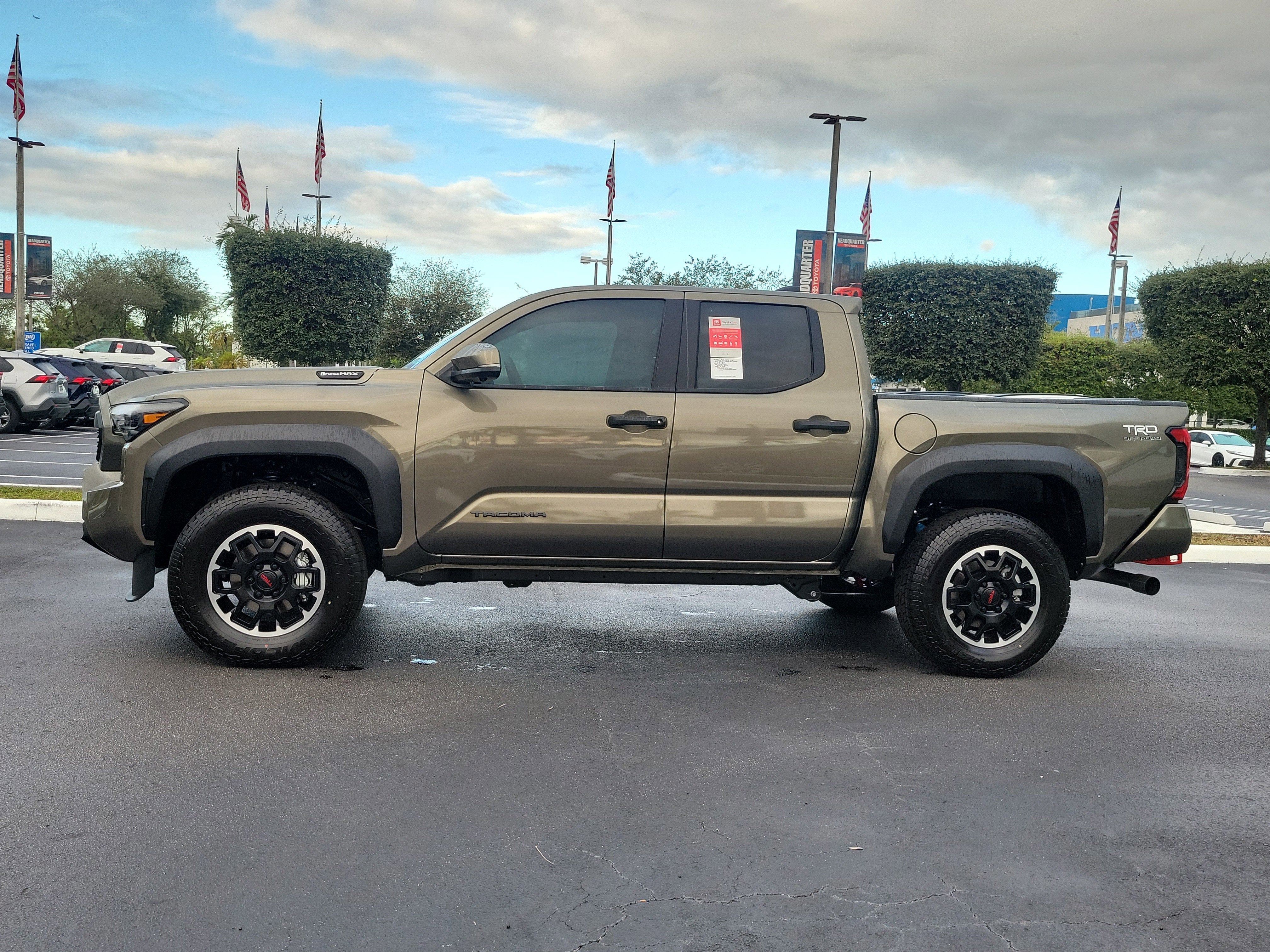 2026 Toyota Tacoma i-FORCE MAX TRD Off-Road i-FORCE MAX