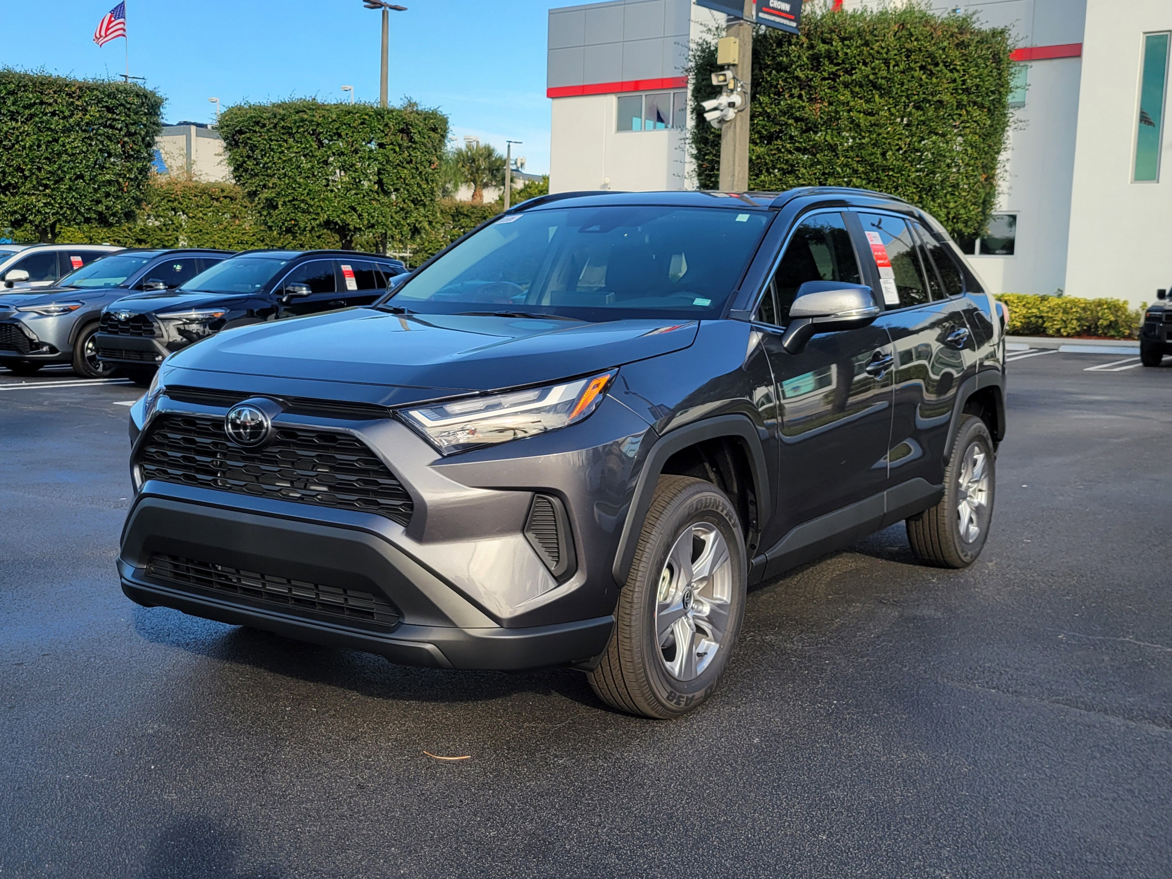 2025 Toyota RAV4 Hybrid Hybrid XLE
