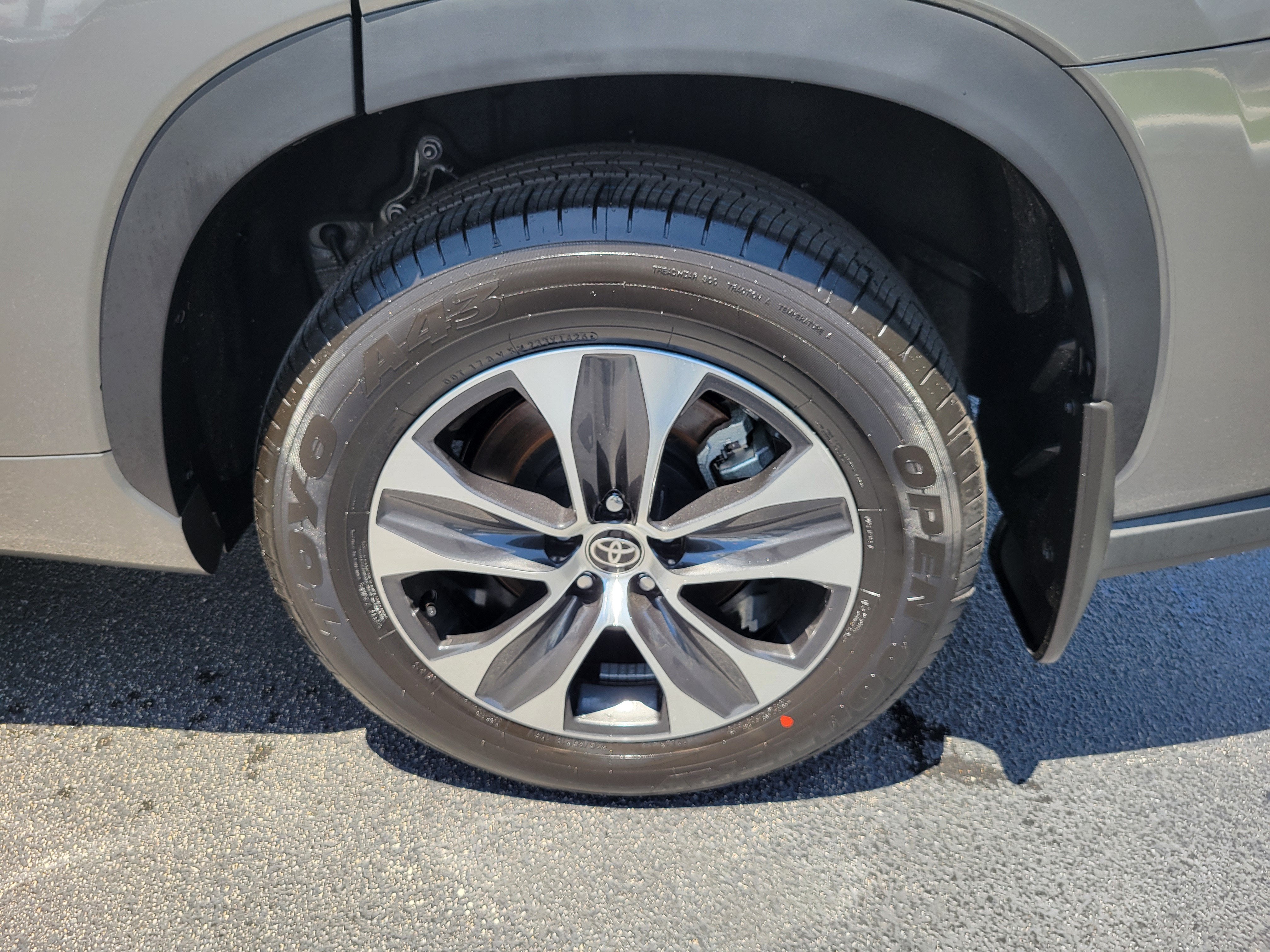 2026 Toyota Highlander XLE