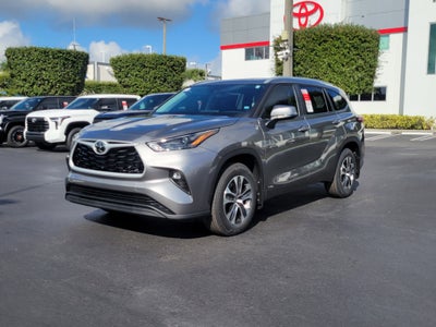 2026 Toyota Highlander XLE