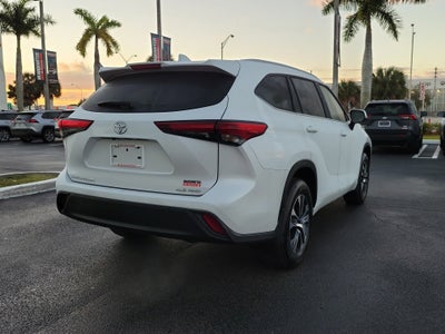 2026 Toyota Highlander XLE