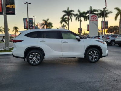 2026 Toyota Highlander XLE
