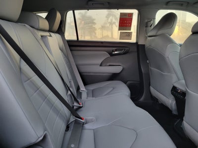2026 Toyota Highlander XLE