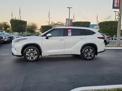 2026 Toyota Highlander XLE