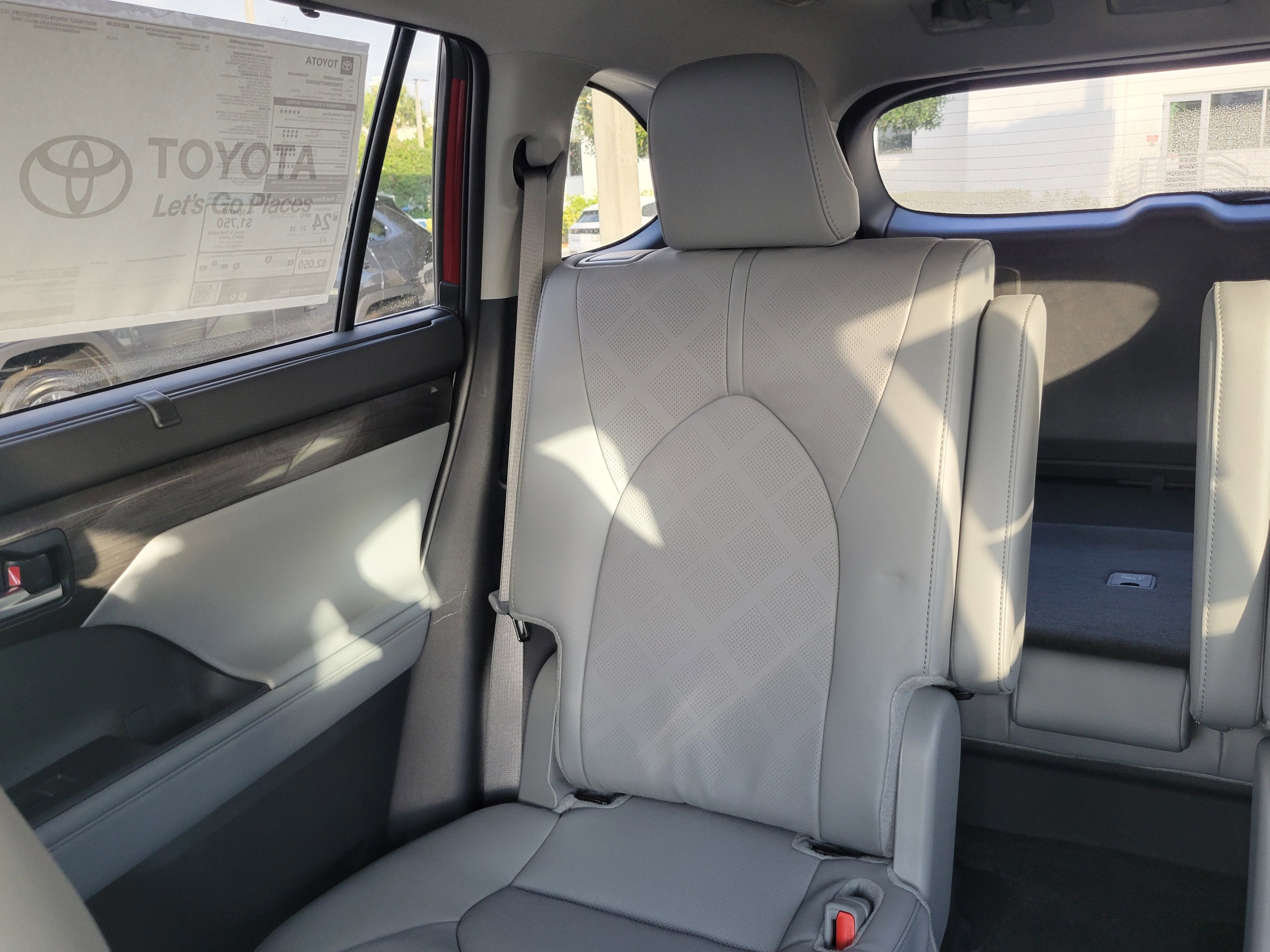 2026 Toyota Highlander Platinum