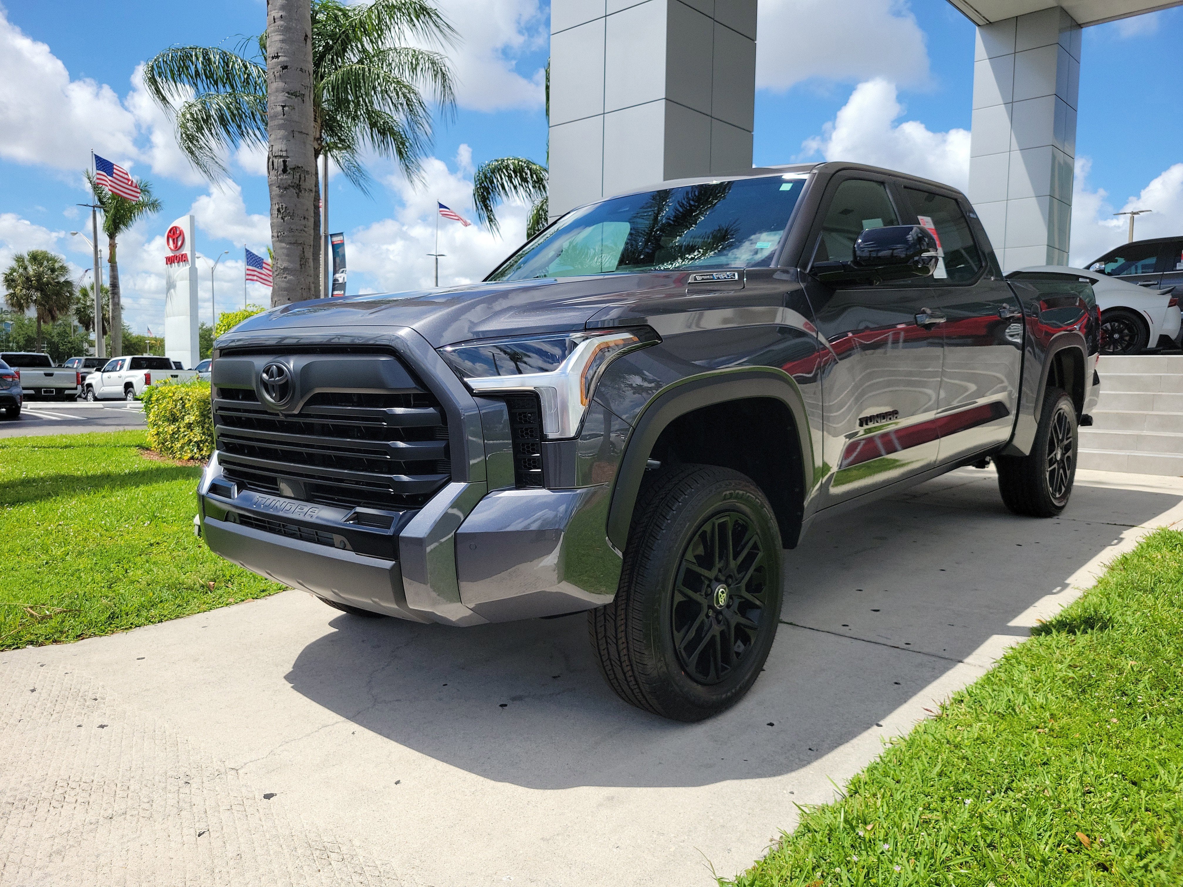 2026 Toyota Tundra i-FORCE MAX Limited i-FORCE MAX