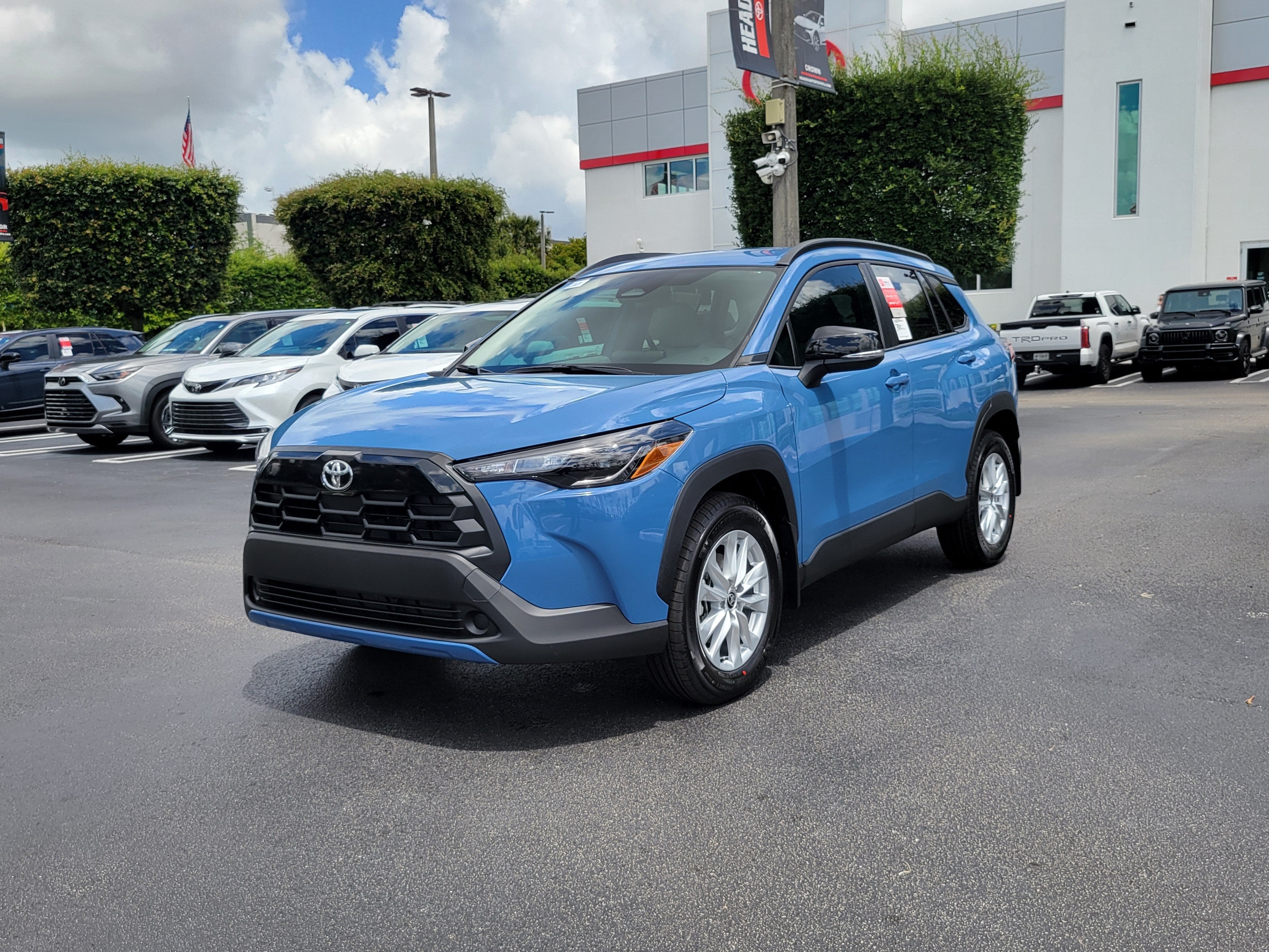 2026 Toyota Corolla Cross LE