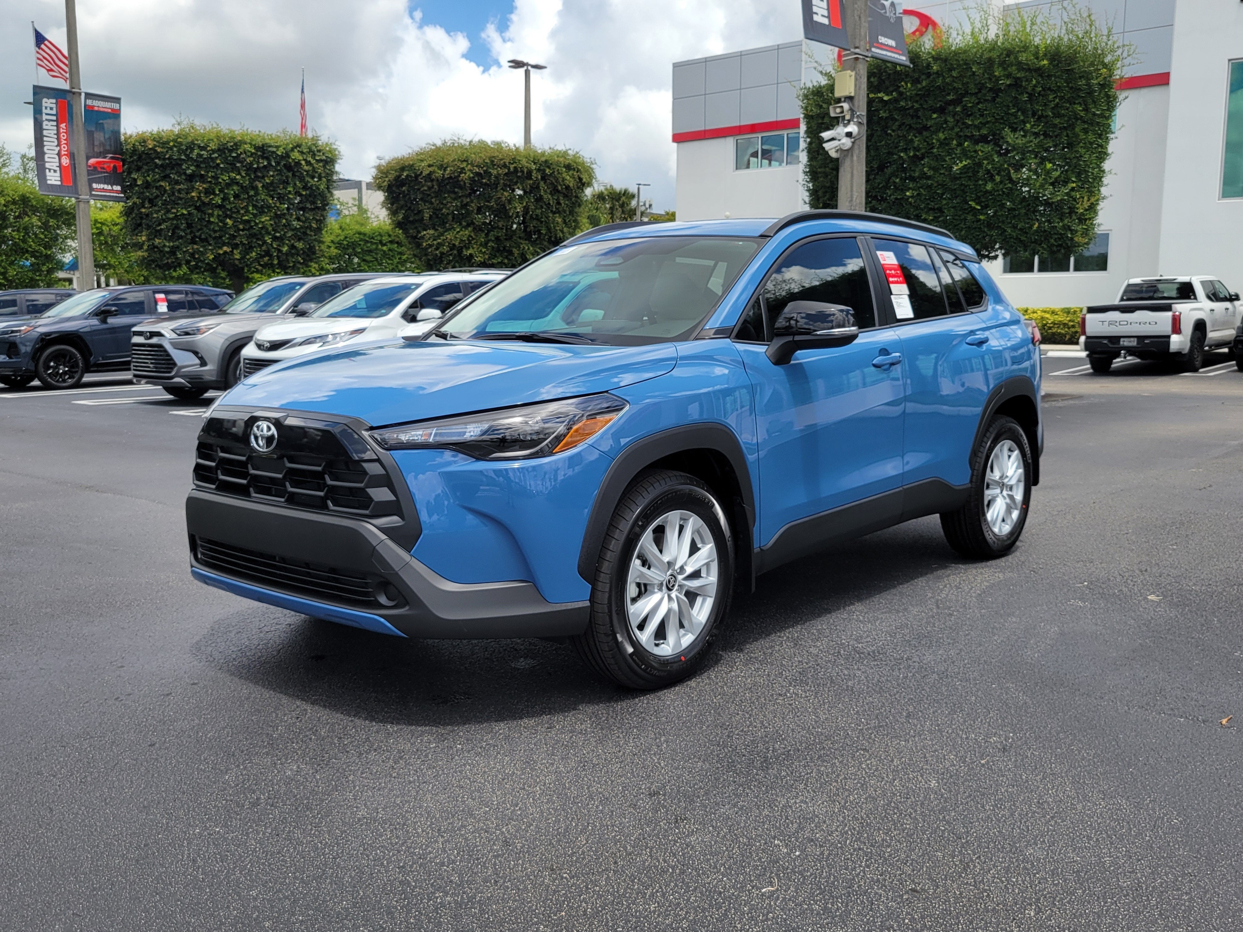 2026 Toyota Corolla Cross LE