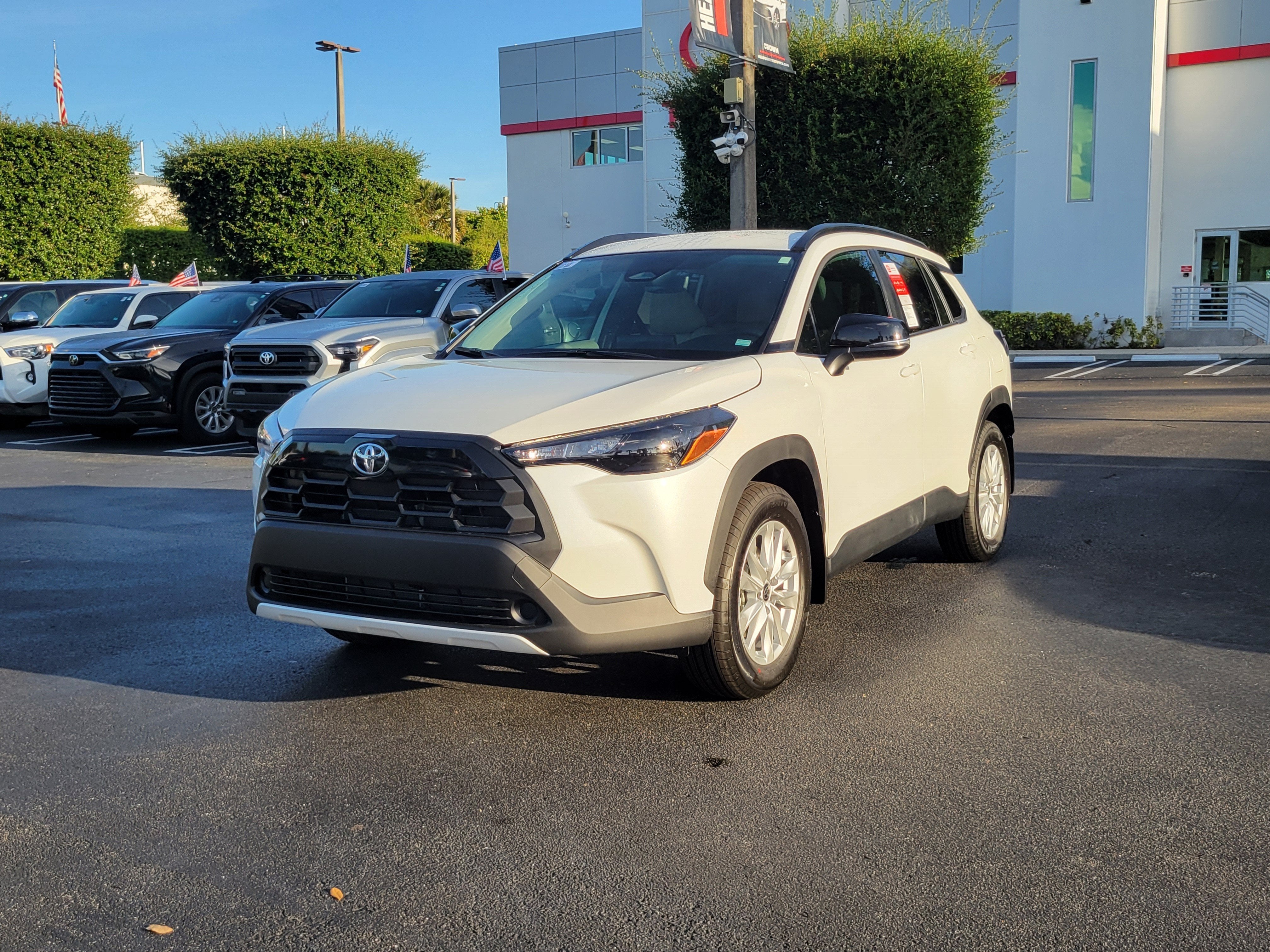 2026 Toyota Corolla Cross LE