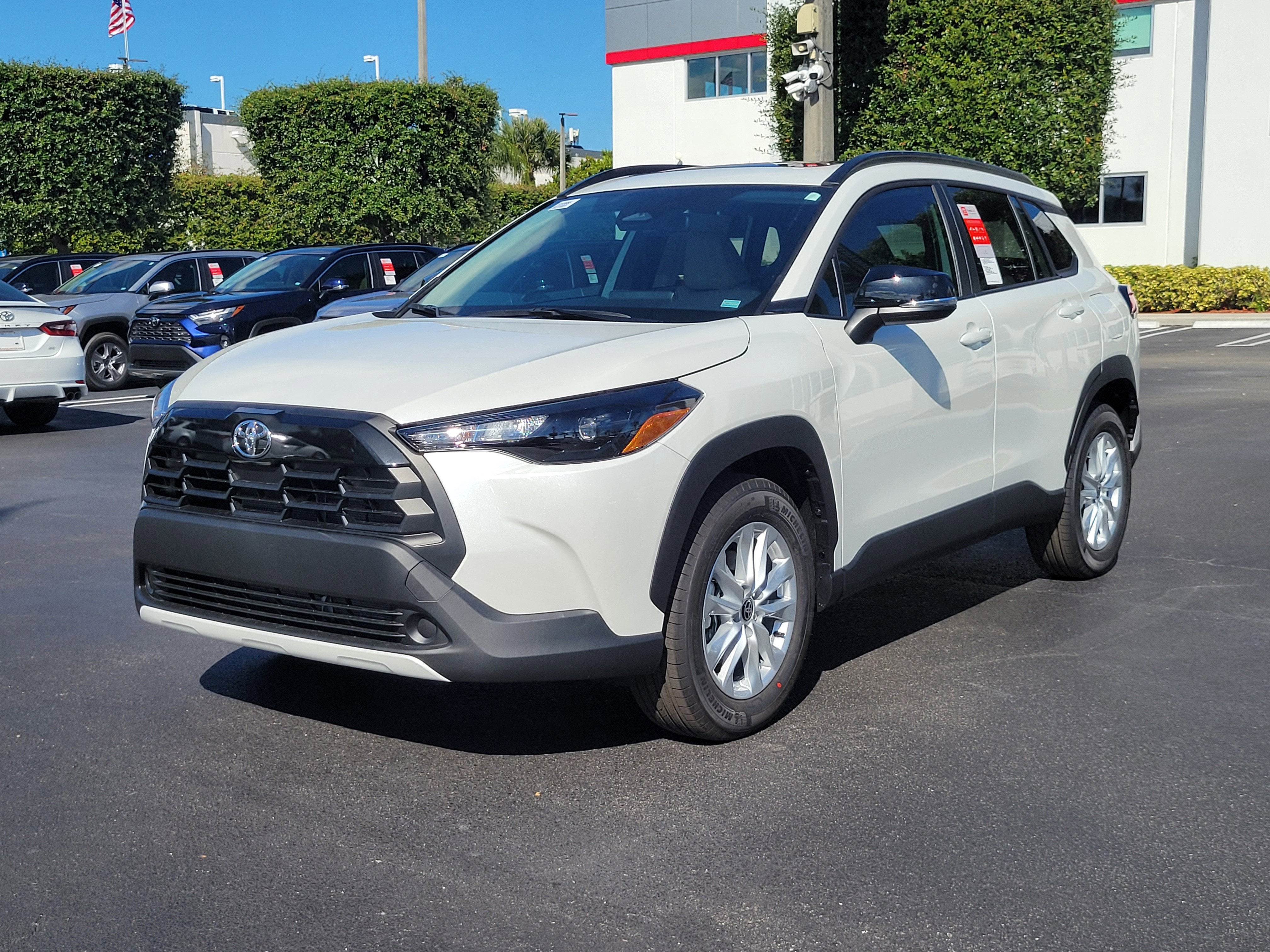 2026 Toyota Corolla Cross LE