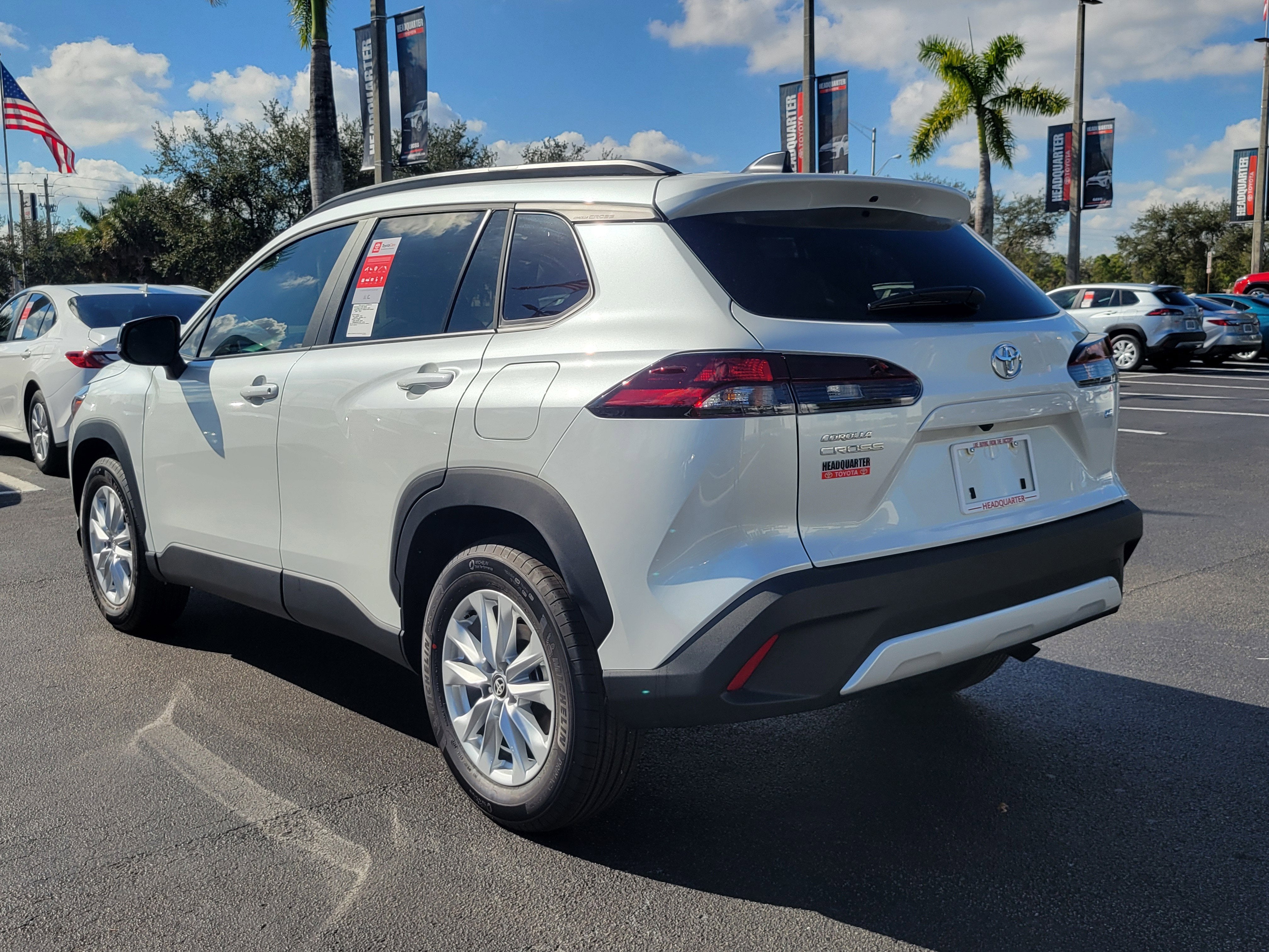 2026 Toyota Corolla Cross LE