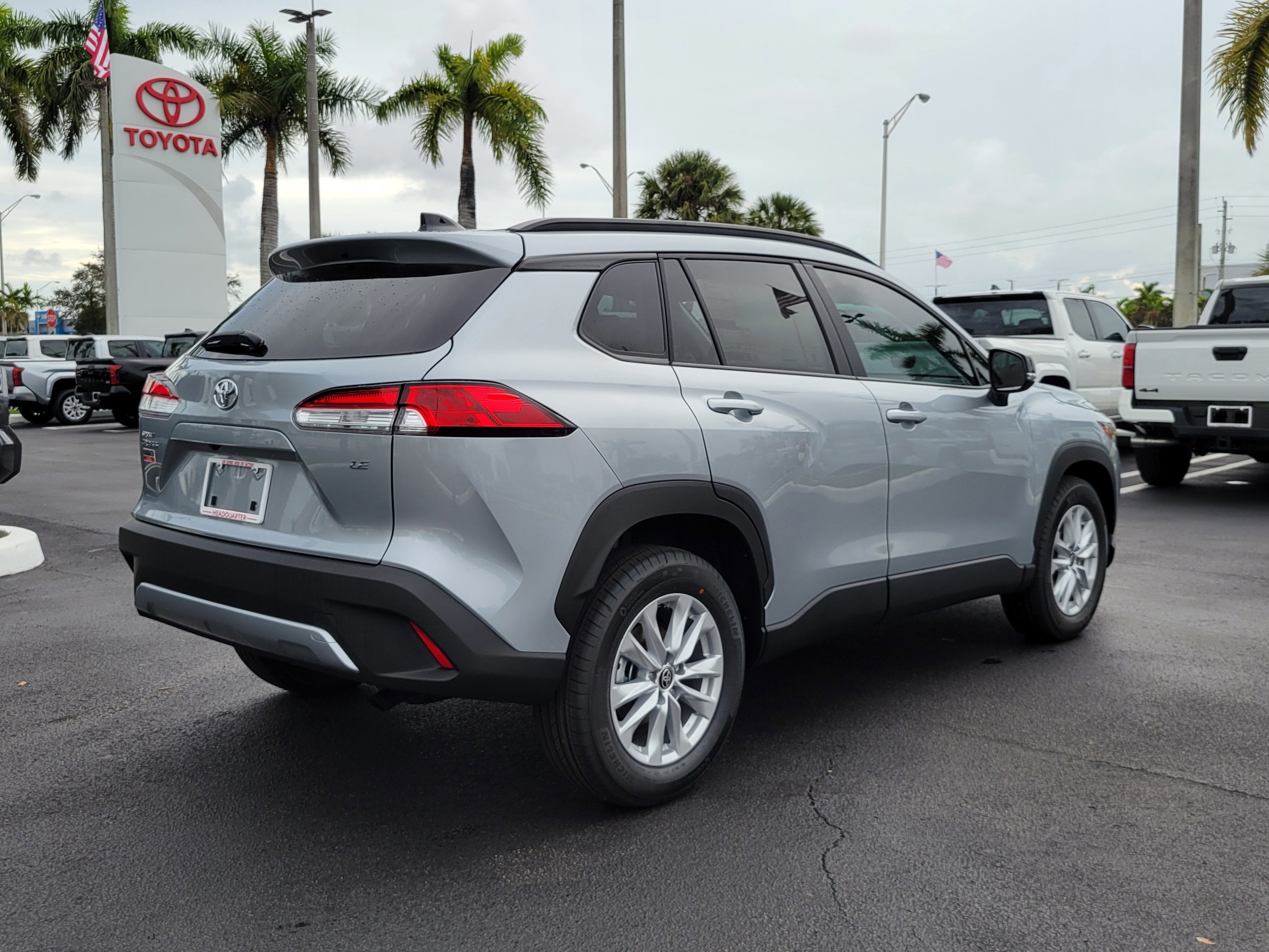 2026 Toyota Corolla Cross LE