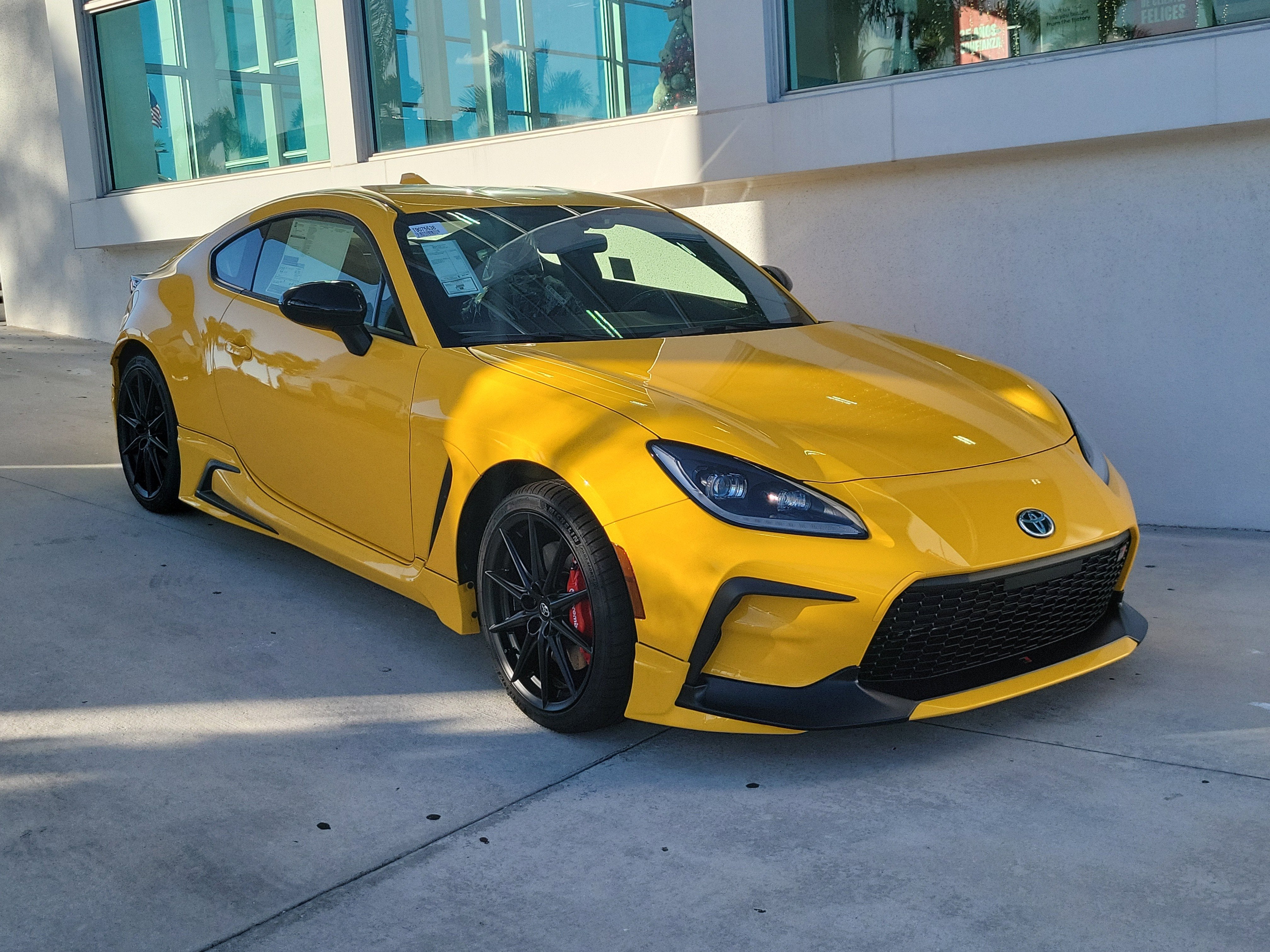 2026 Toyota GR86 GR86 Yuzu Edition