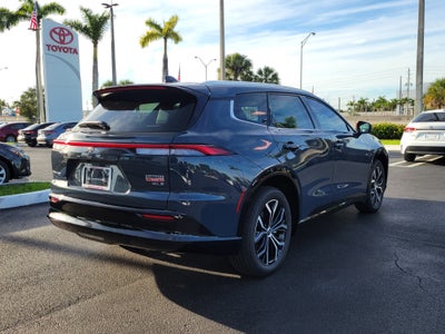 2026 Toyota Crown Signia XLE