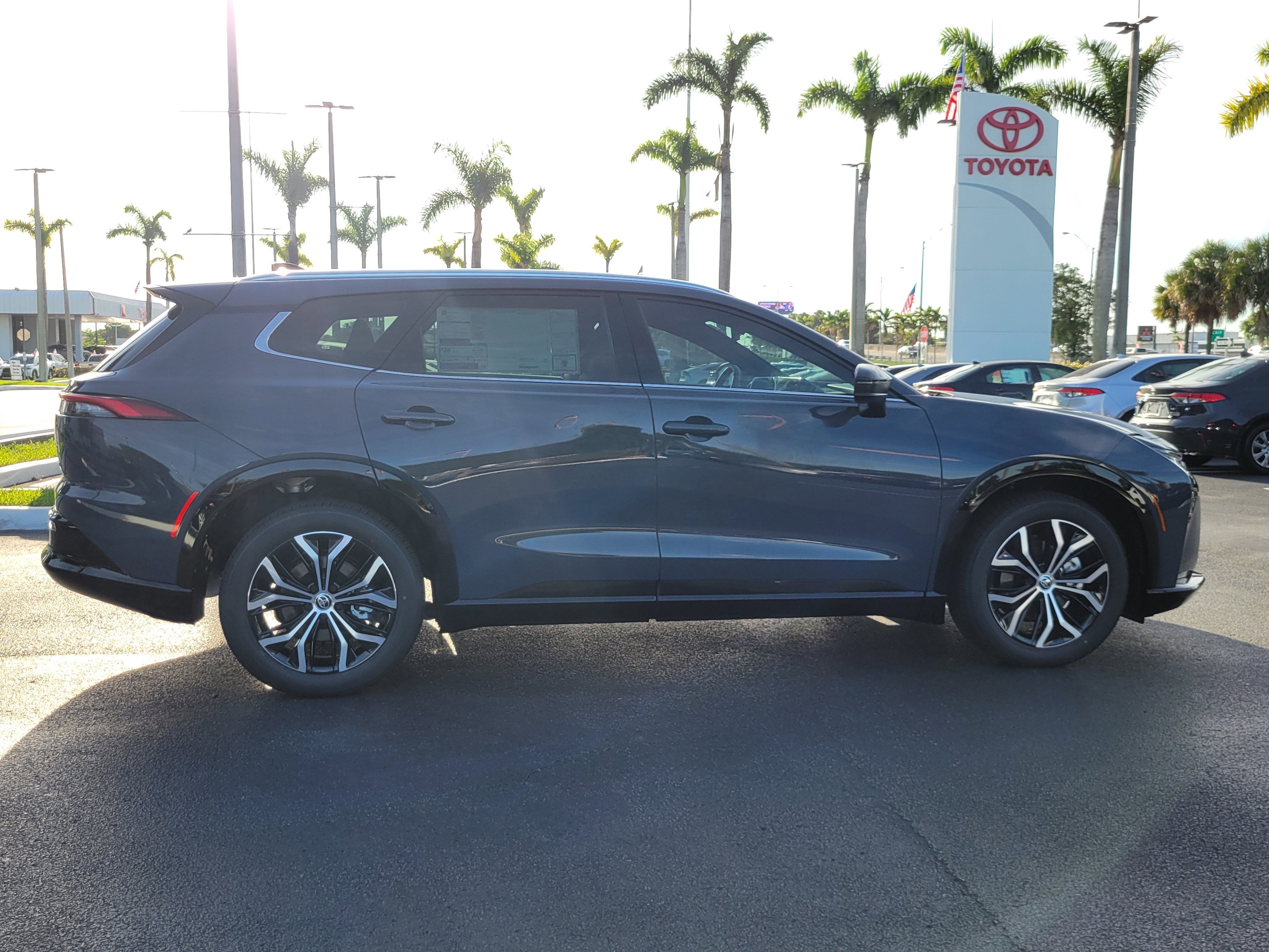 2026 Toyota Crown Signia XLE