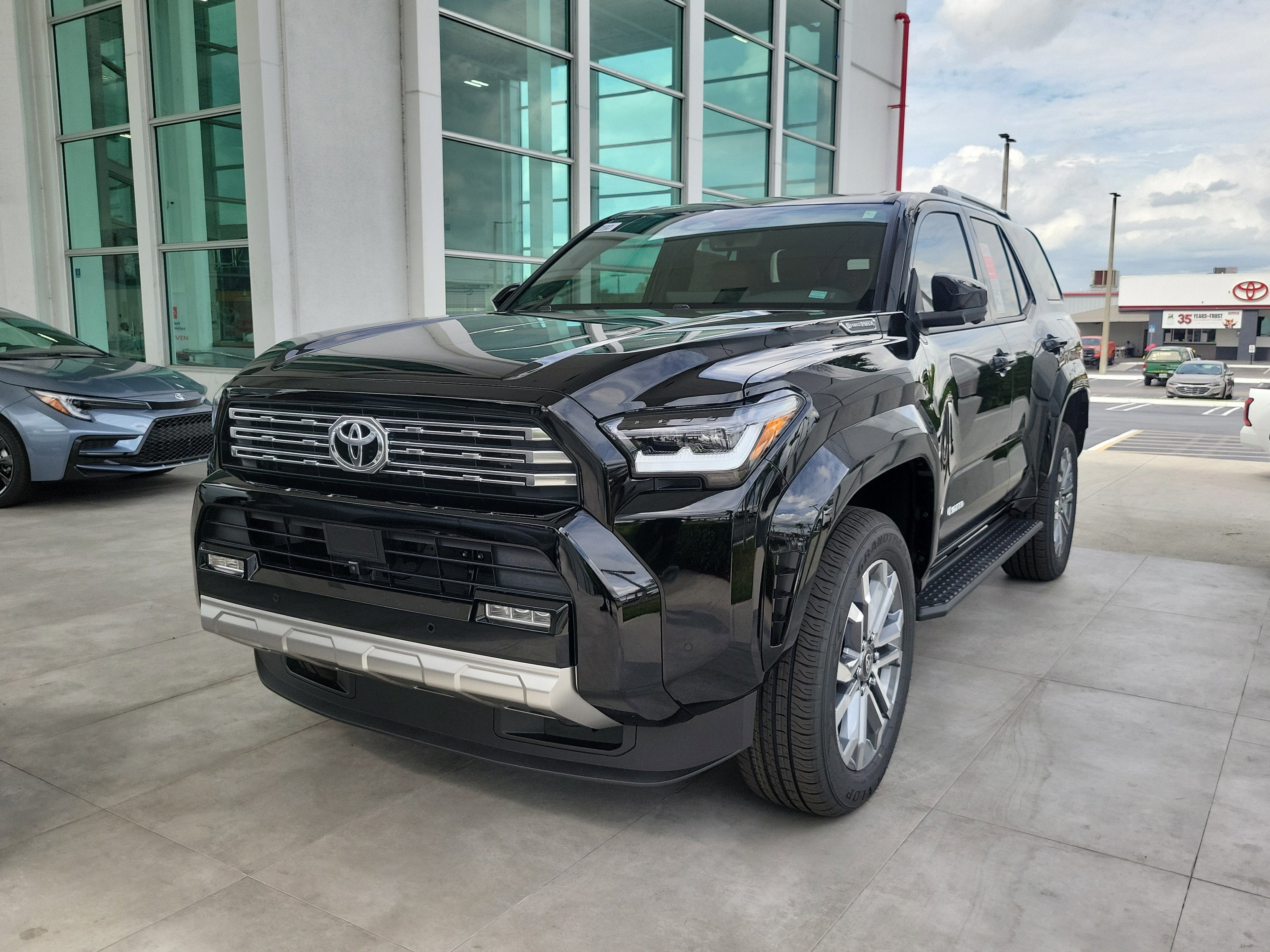 2025 Toyota 4Runner Hybrid Limited