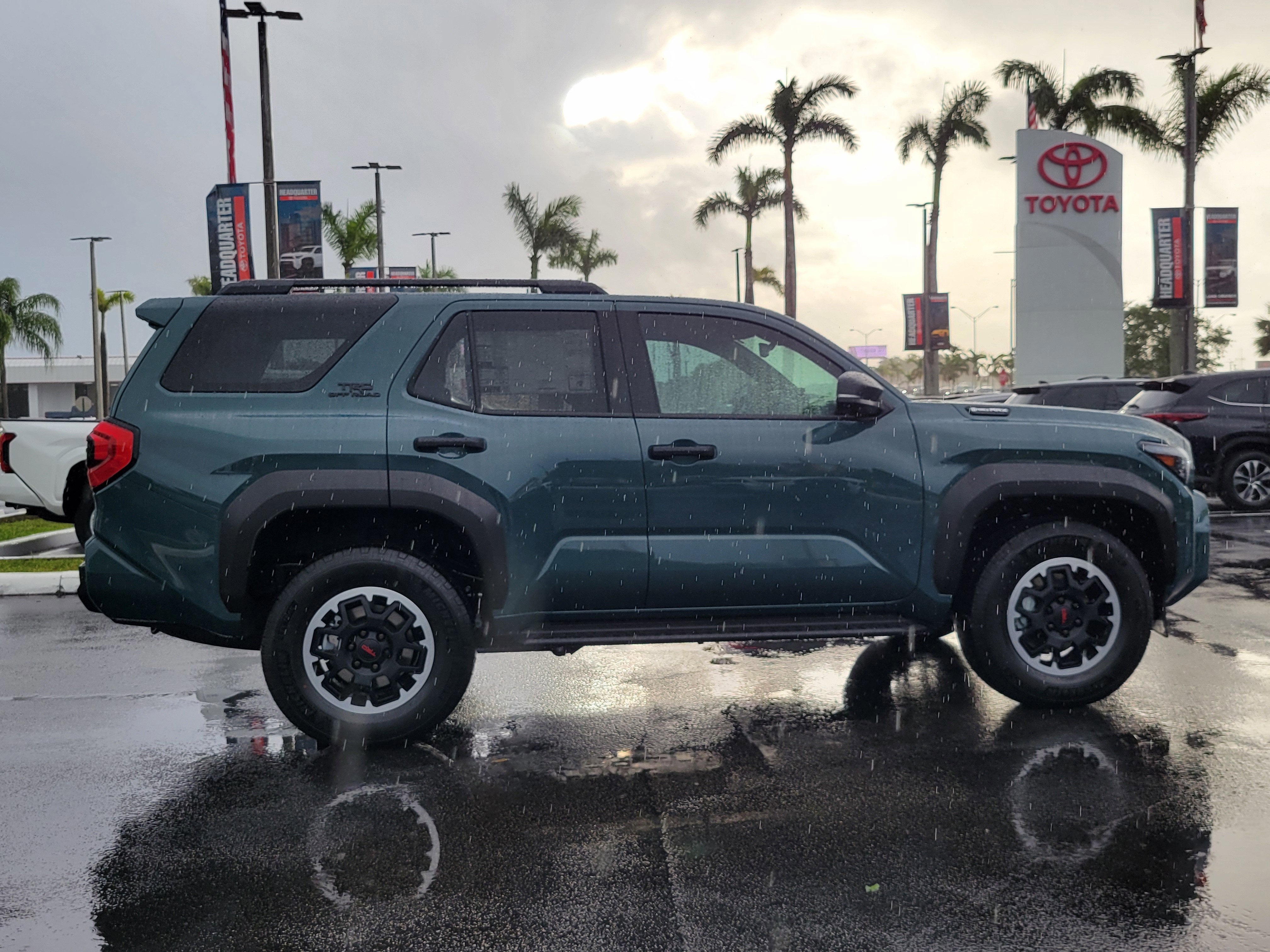 2026 Toyota 4Runner i-FORCE MAX TRD Off-Road Premium i-FORCE MAX