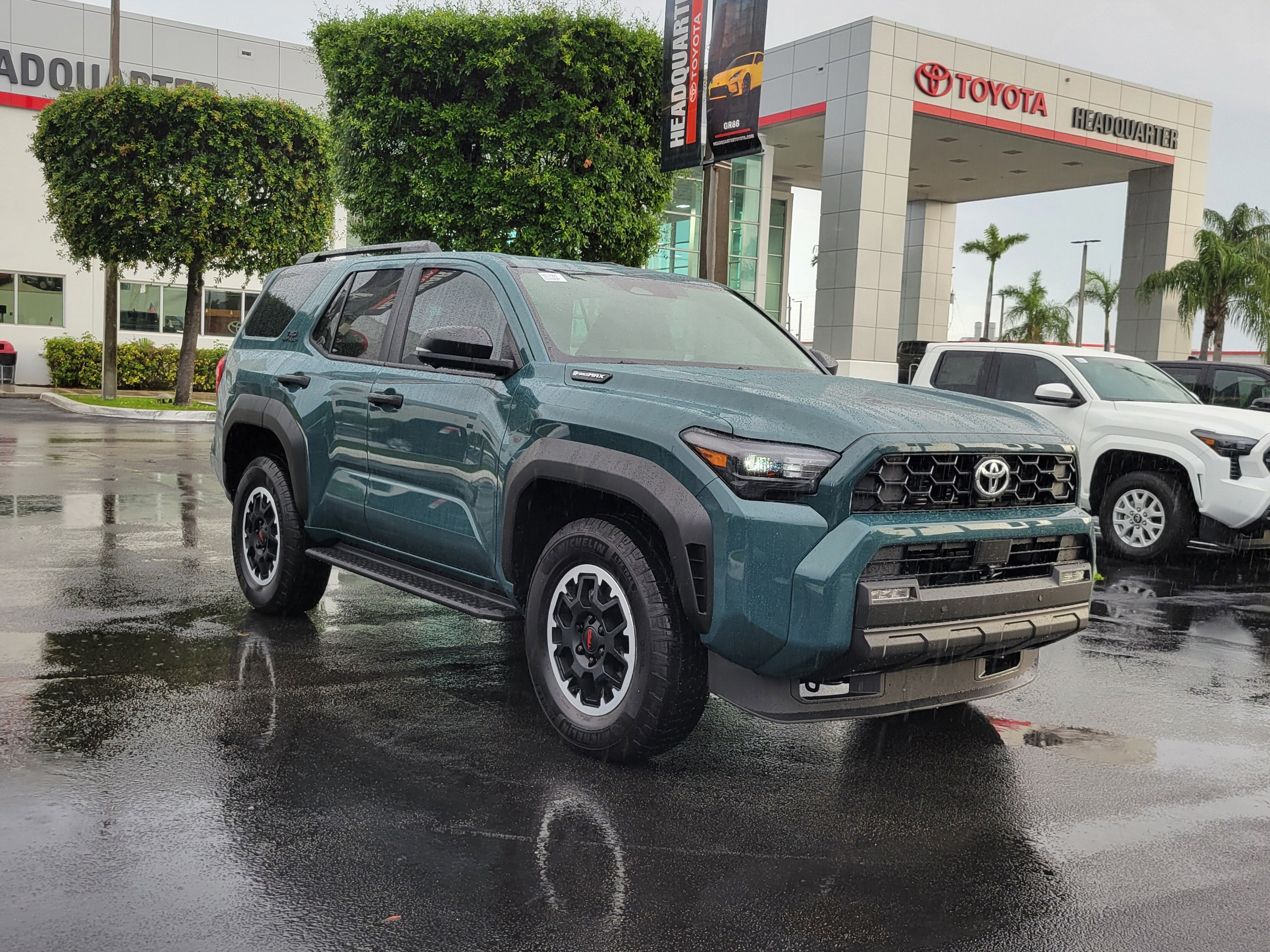2026 Toyota 4Runner i-FORCE MAX TRD Off-Road Premium i-FORCE MAX