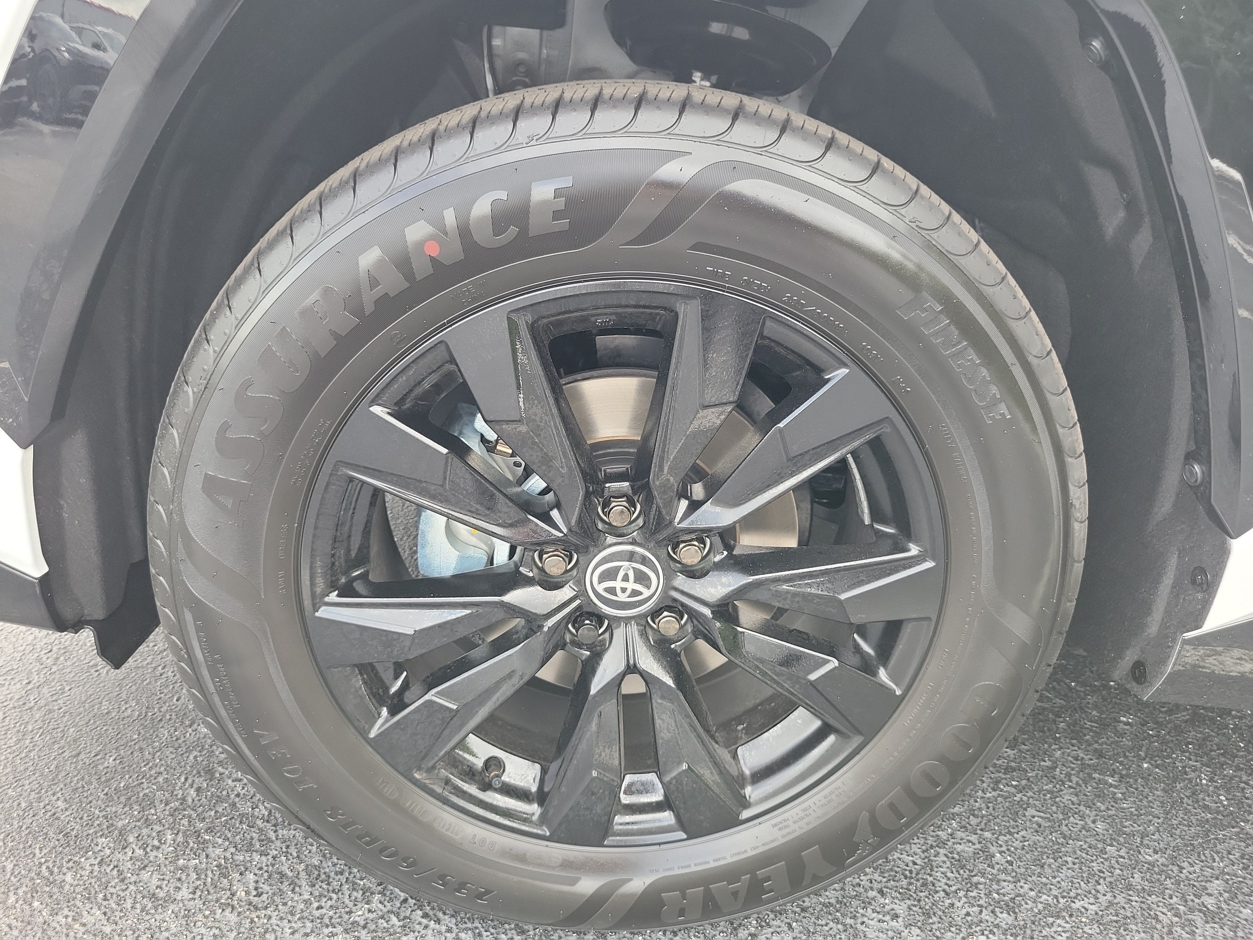 2026 Toyota RAV4 SE