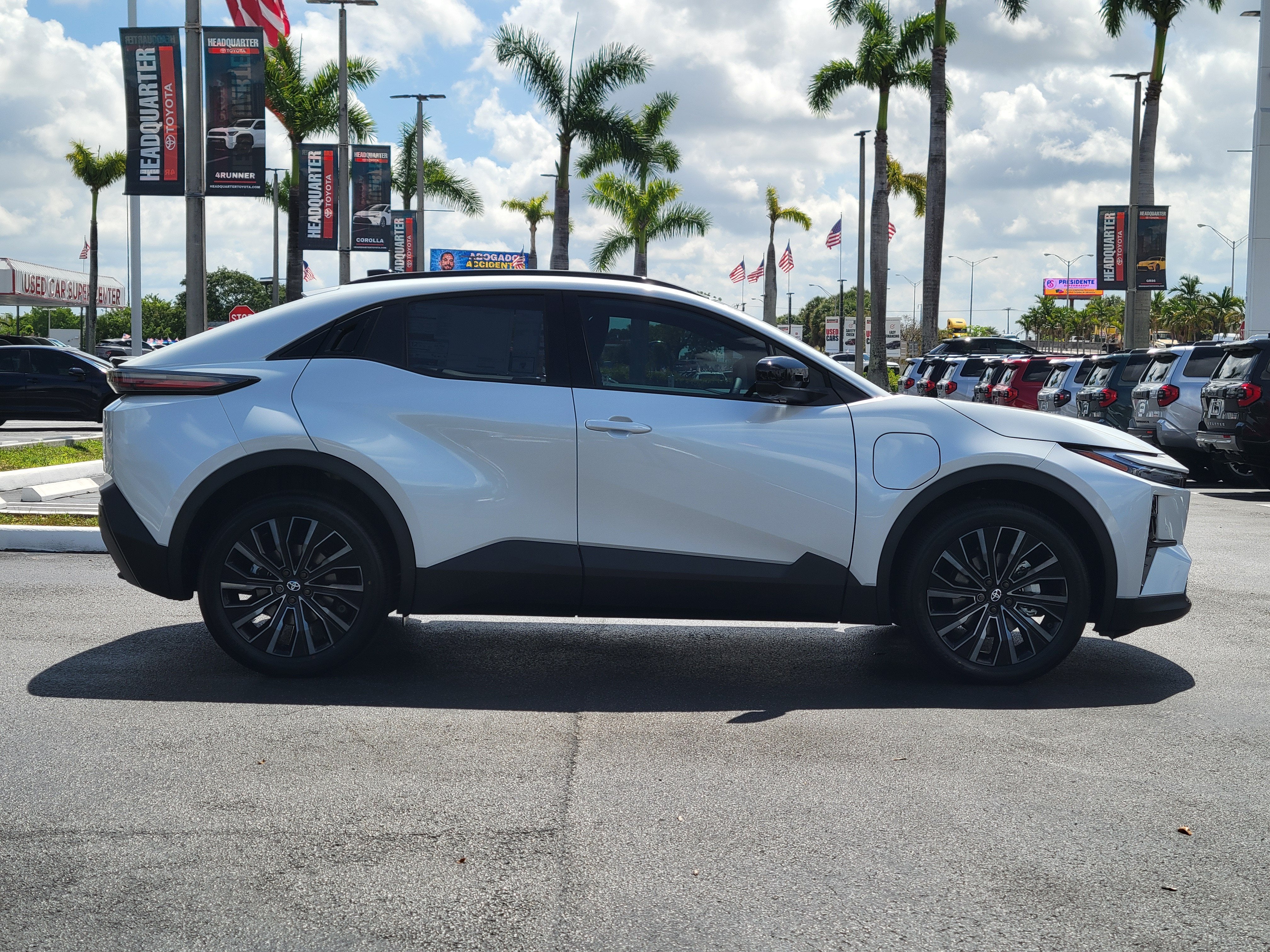 2026 Toyota C-HR XSE
