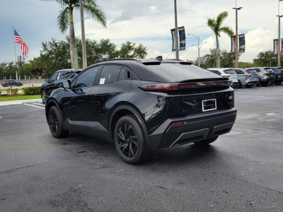 2026 Toyota C-HR SE
