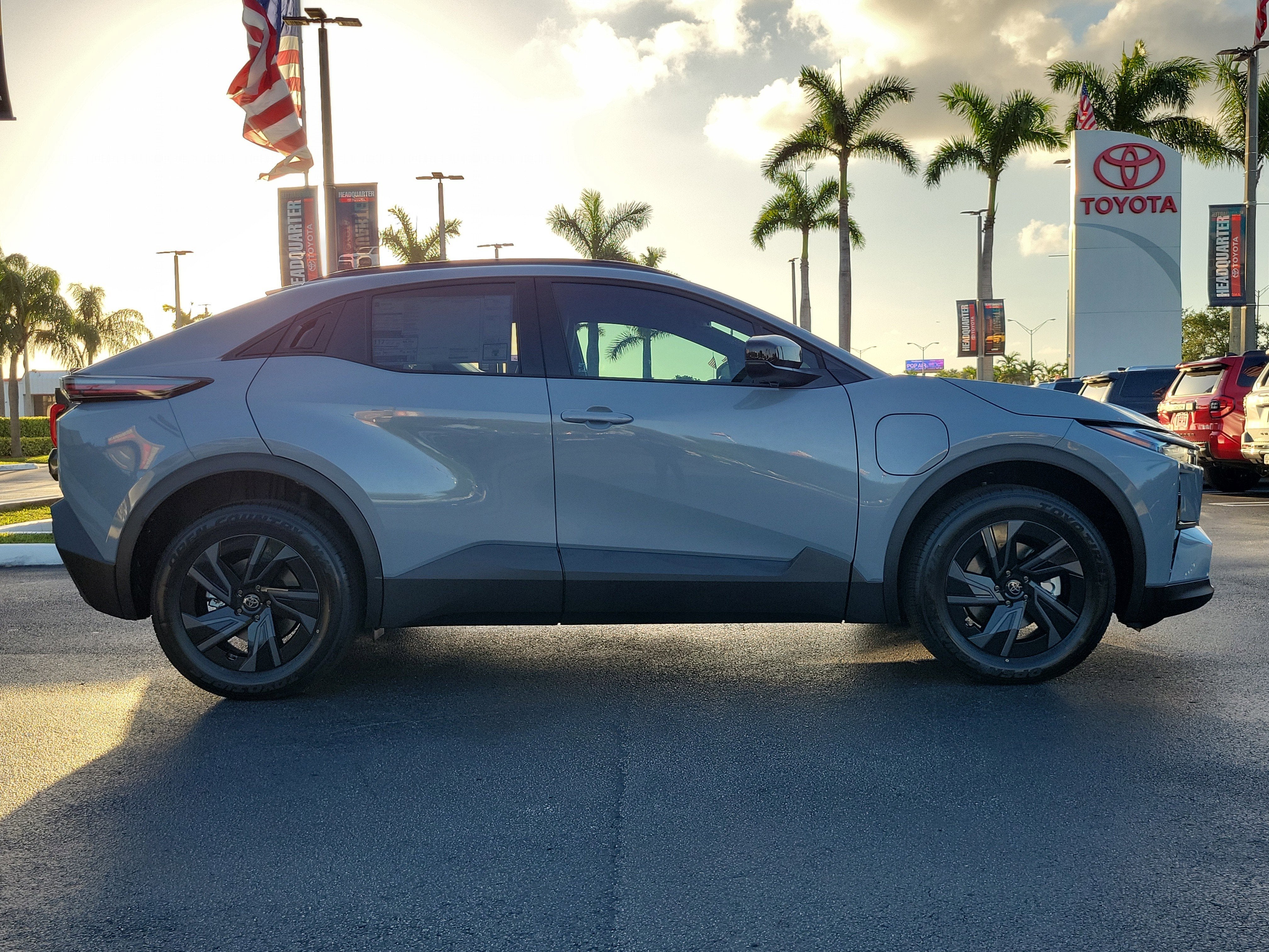 2026 Toyota C-HR SE