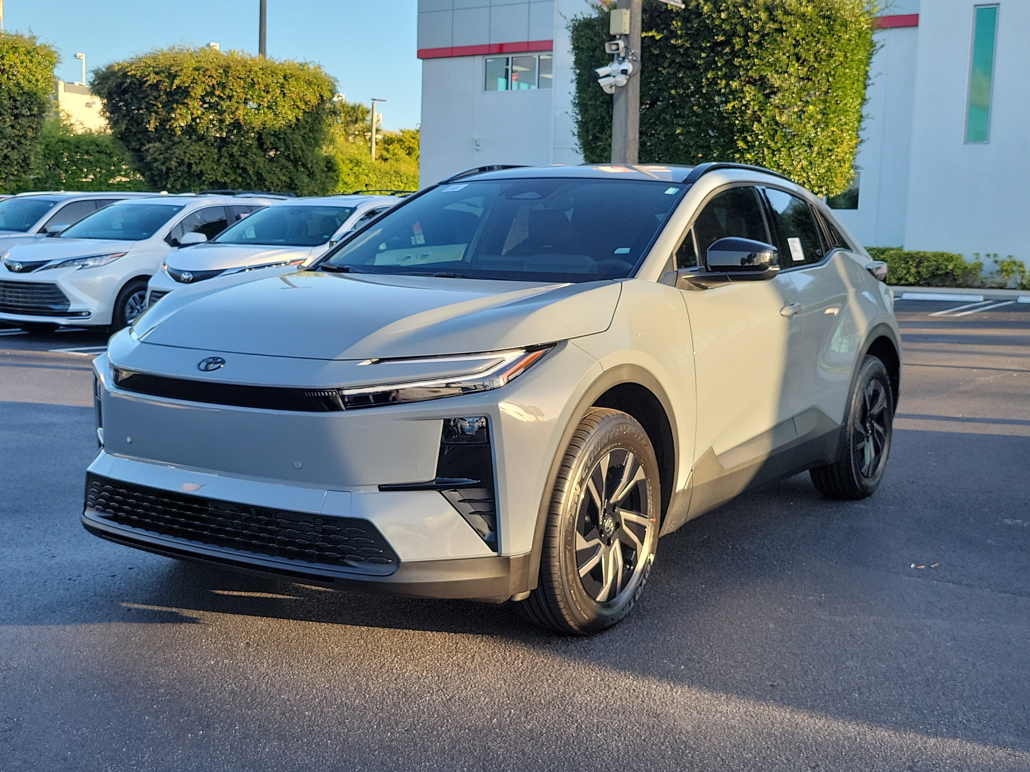 2026 Toyota C-HR SE
