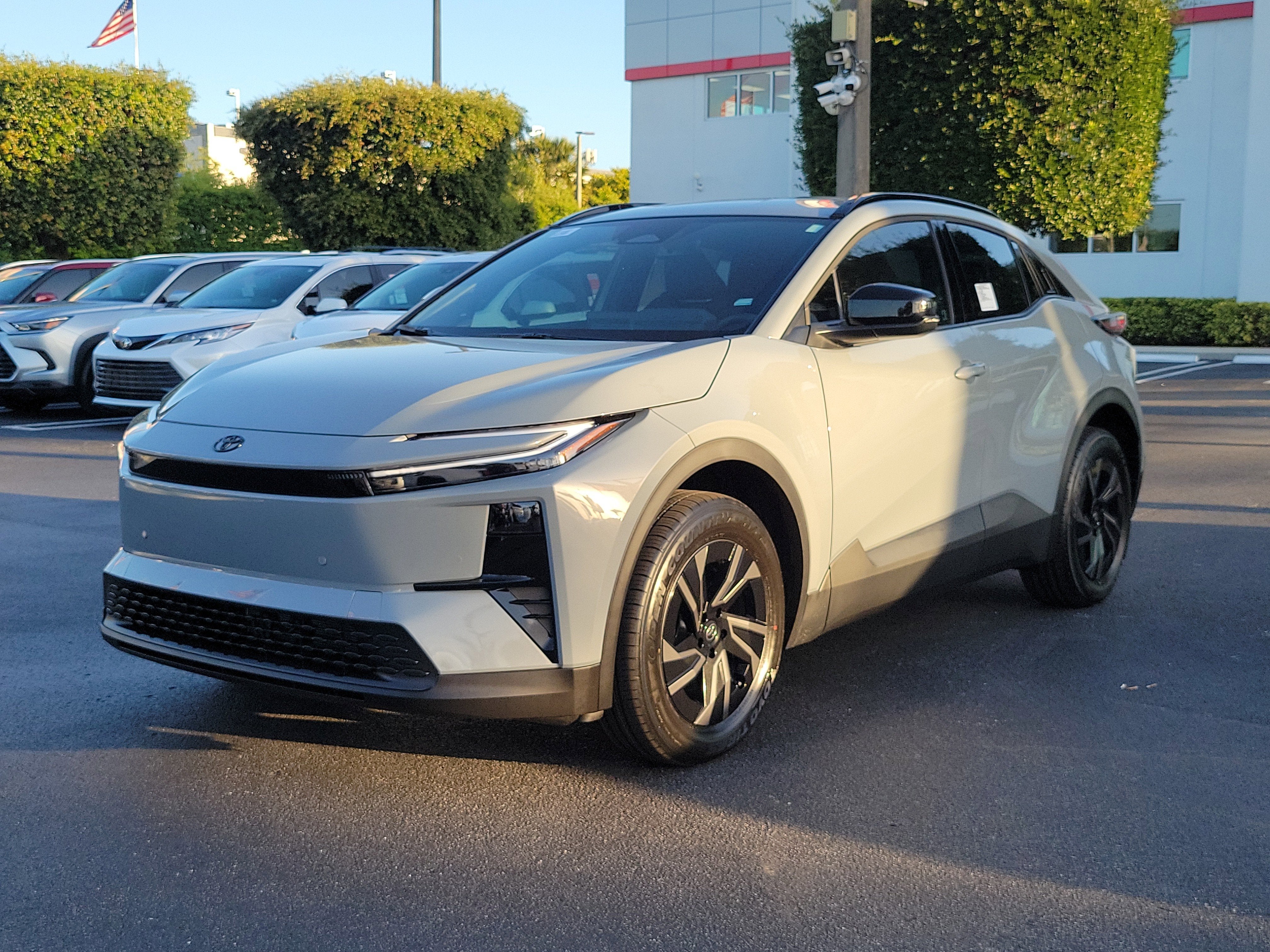 2026 Toyota C-HR SE