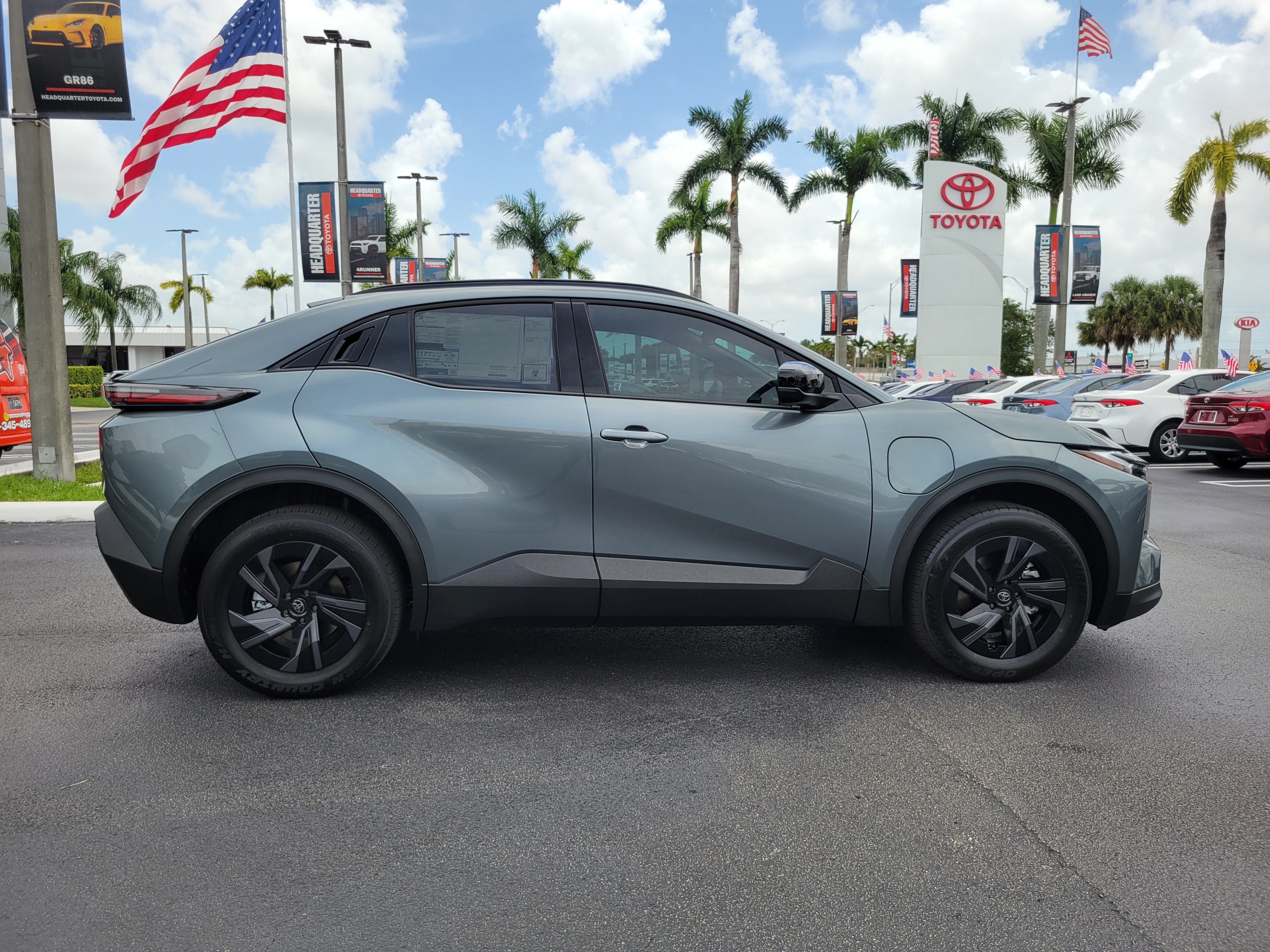 2026 Toyota C-HR SE