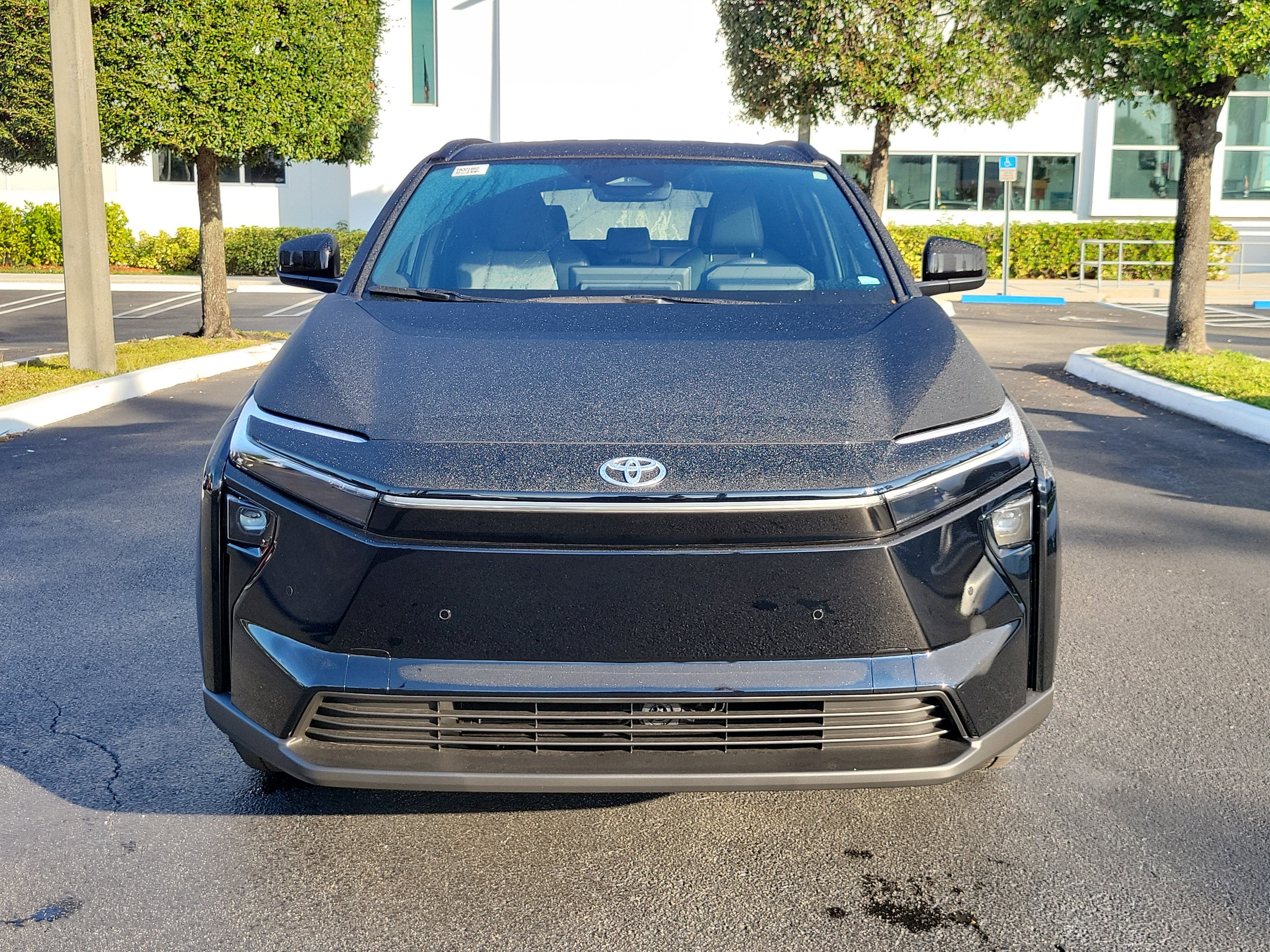 2026 Toyota bZ XLE Plus