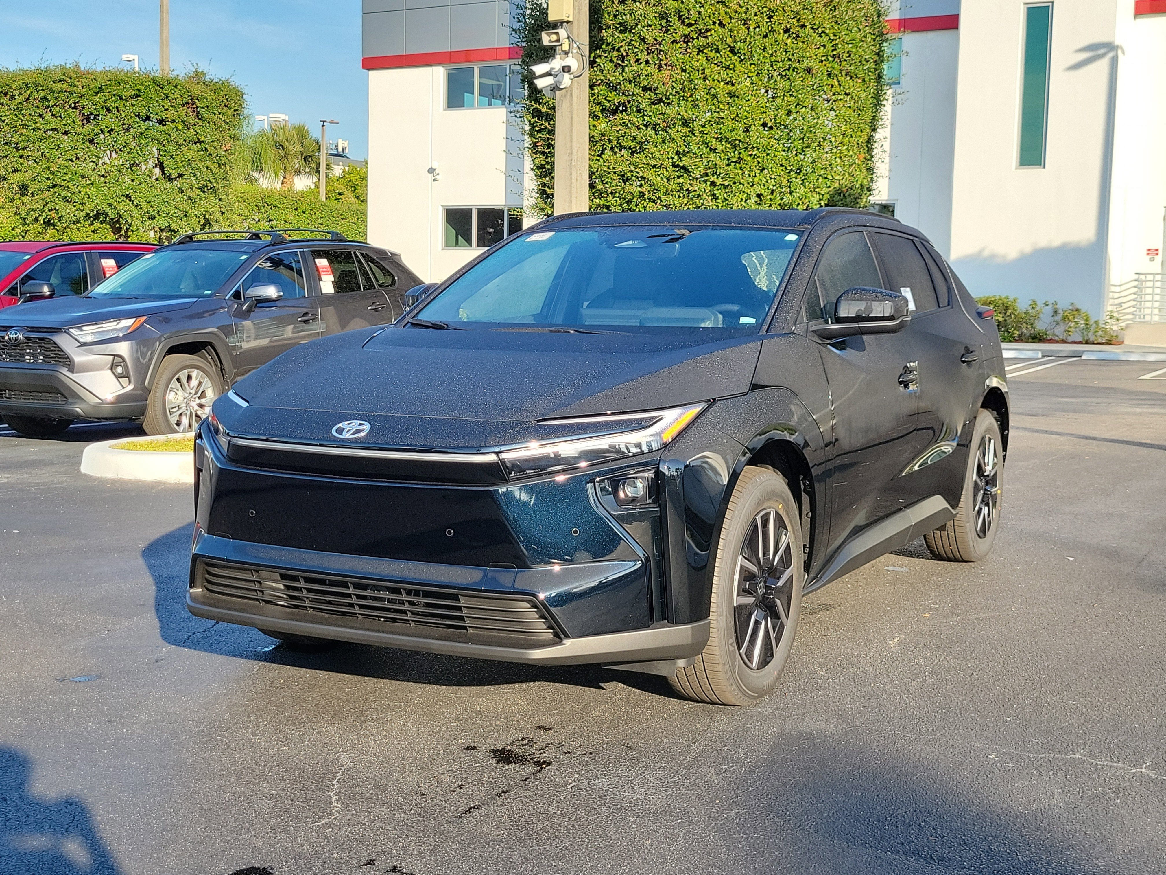 2026 Toyota bZ XLE Plus