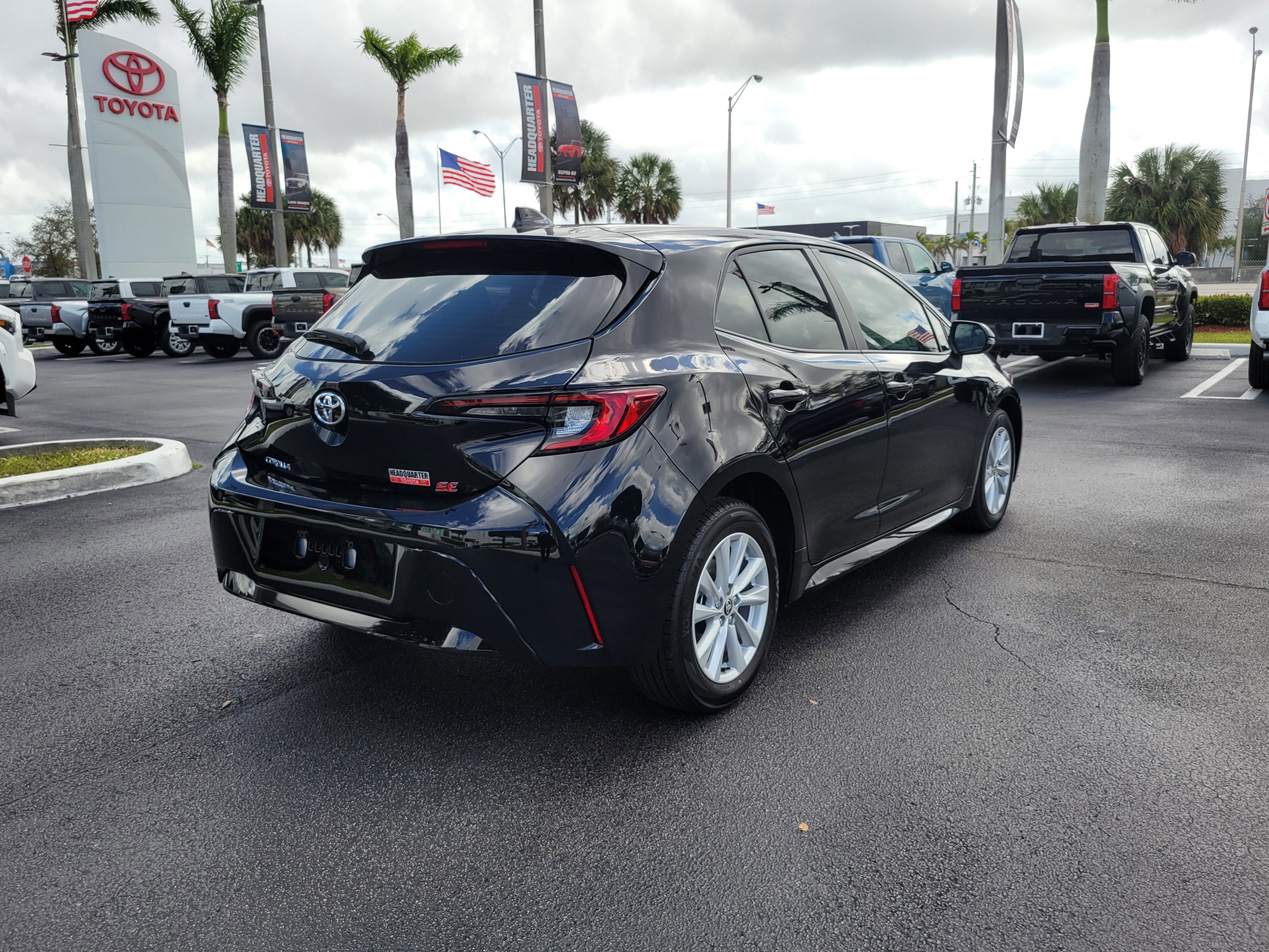 2026 Toyota Corolla Hatchback SE